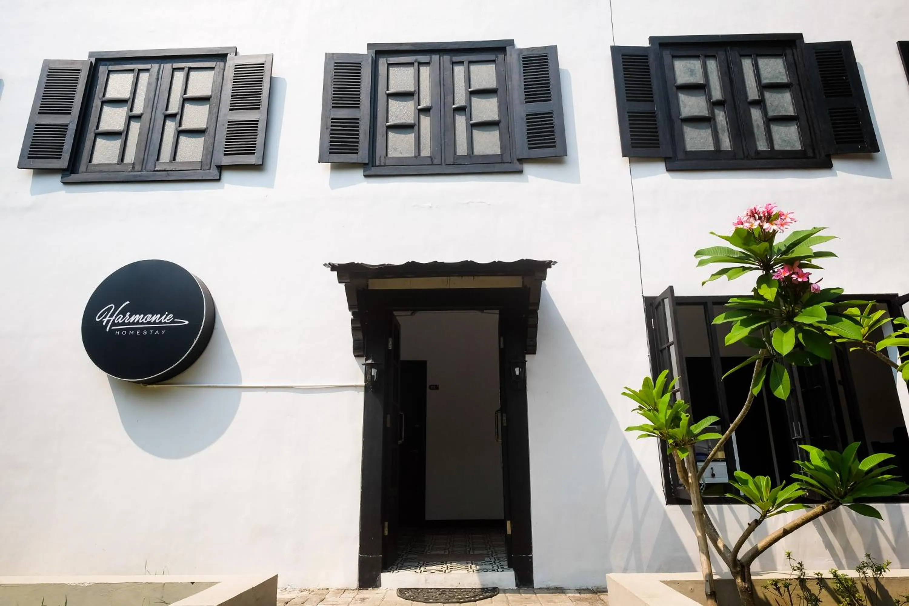 Facade/entrance in RedDoorz Plus @ Harmonie Cepu Blora