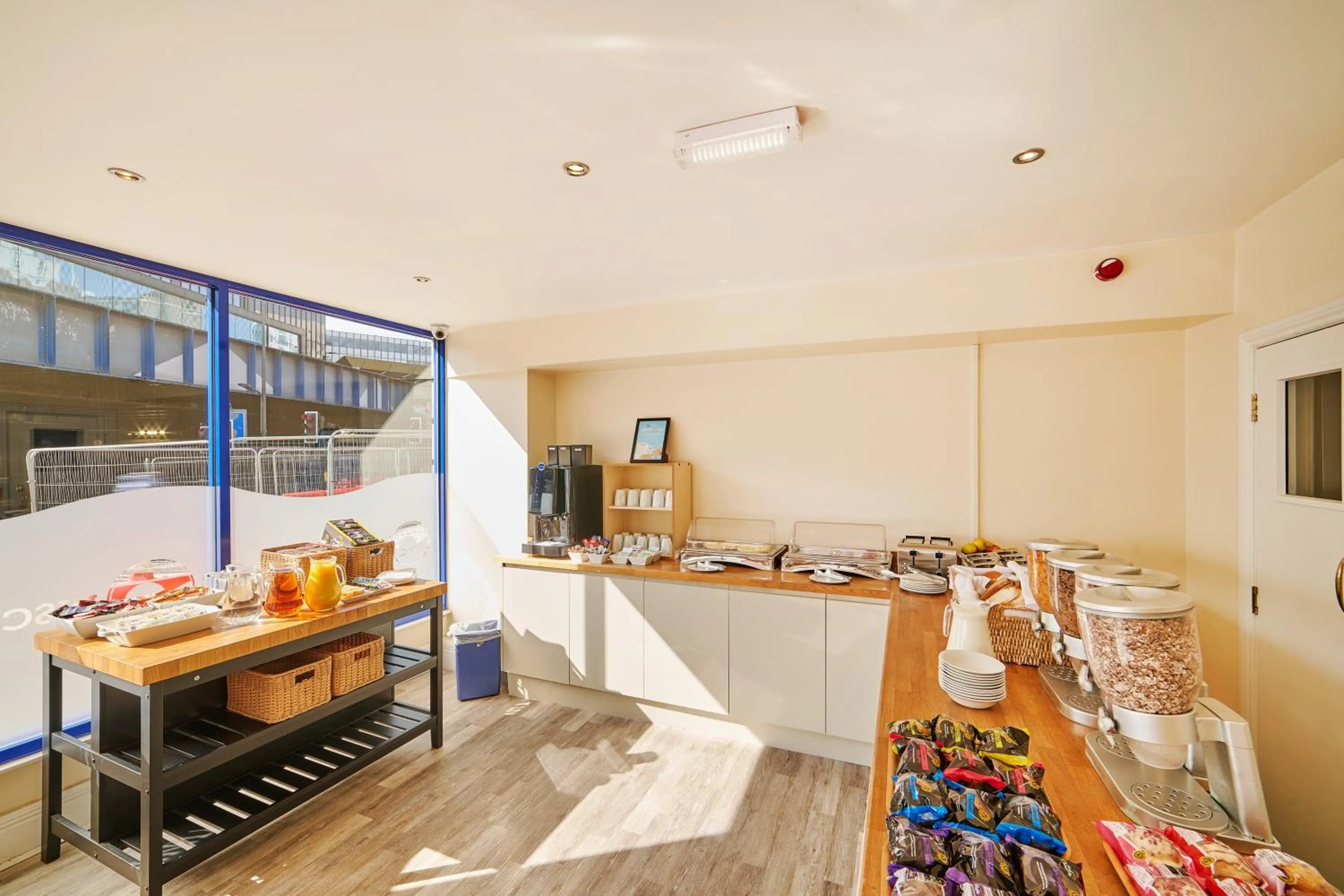 Breakfast in Discovery Inn - Leeds