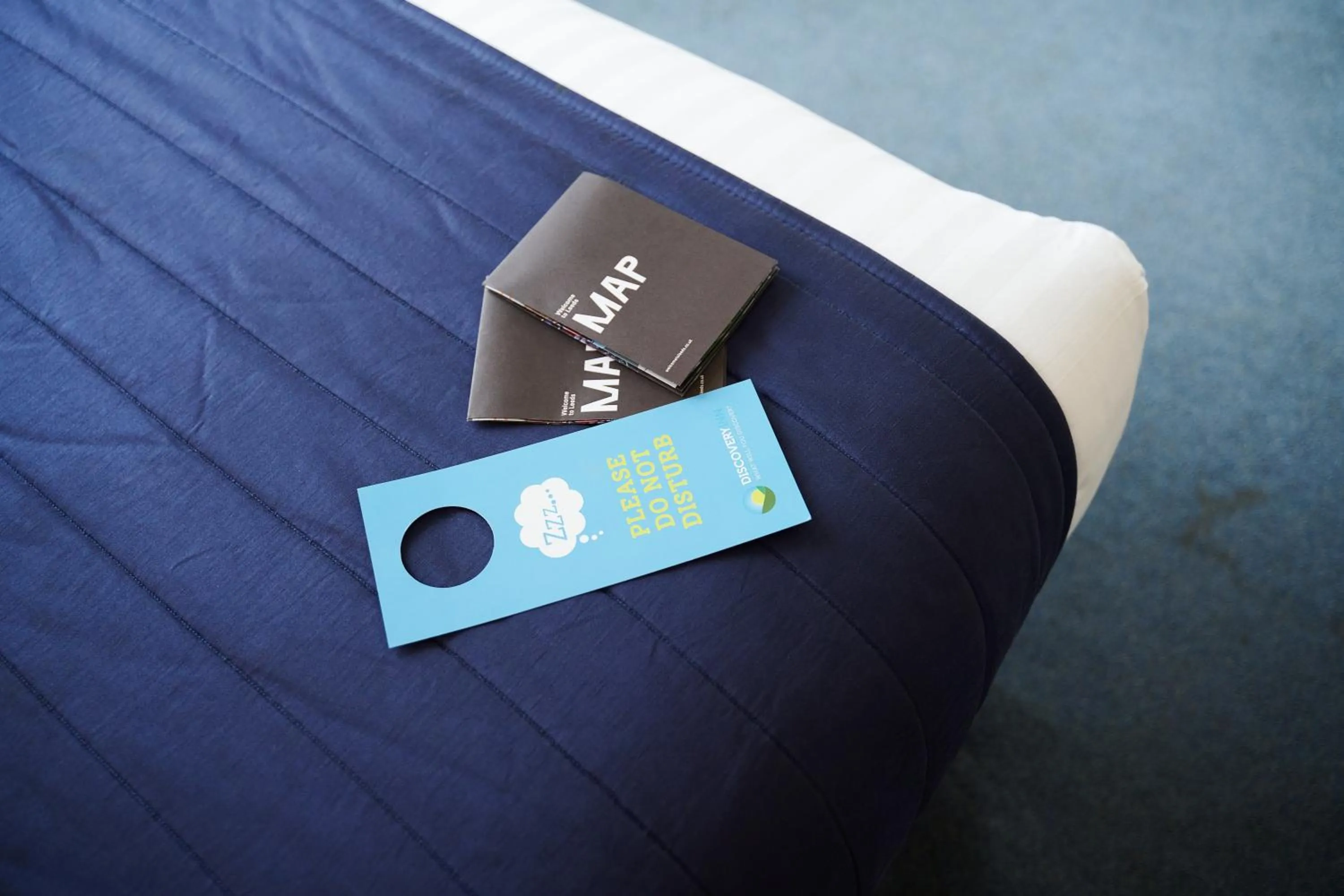 Bed in Discovery Inn - Leeds