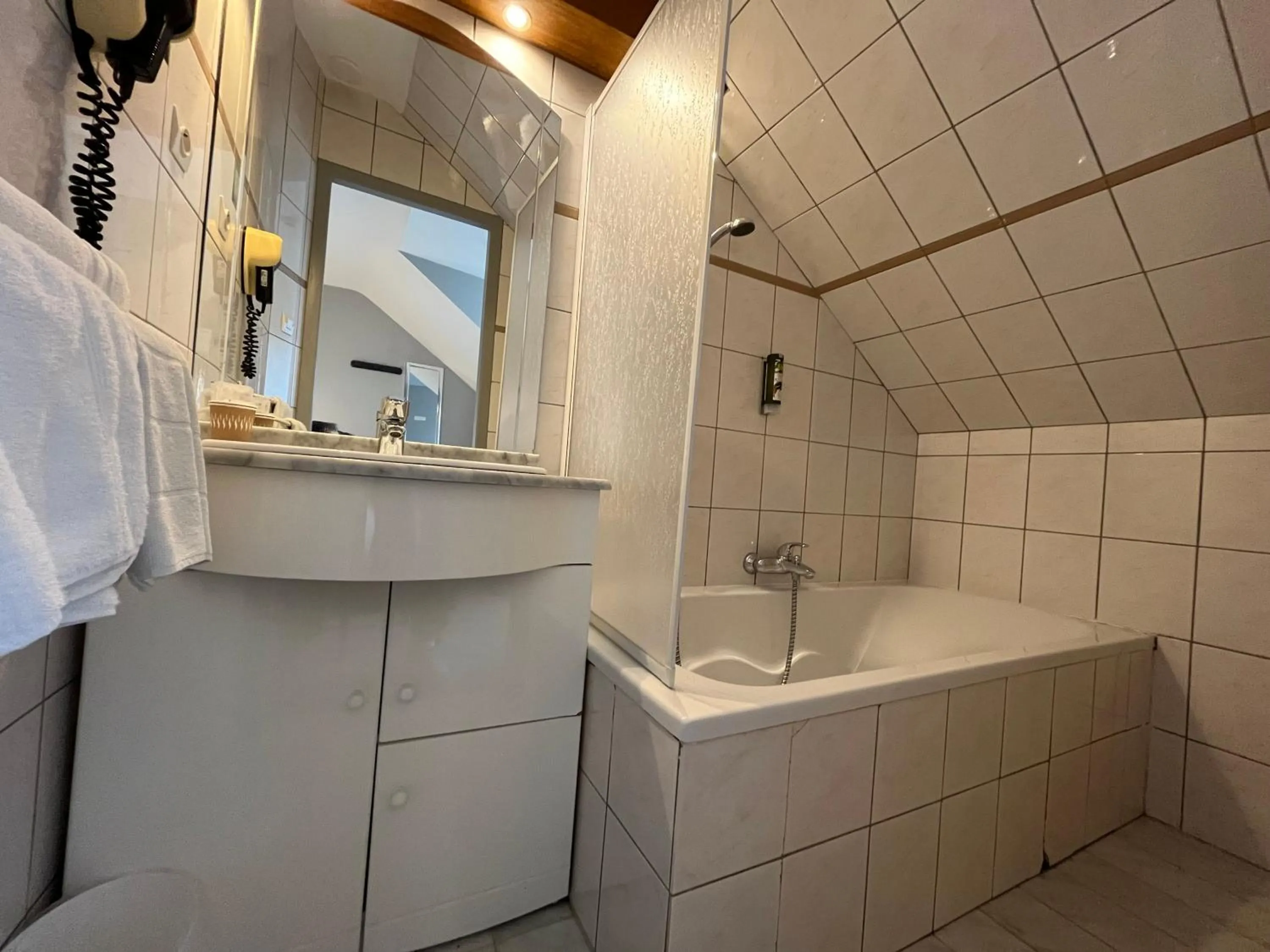 Logis Hôtel & Restaurant - Le Floride