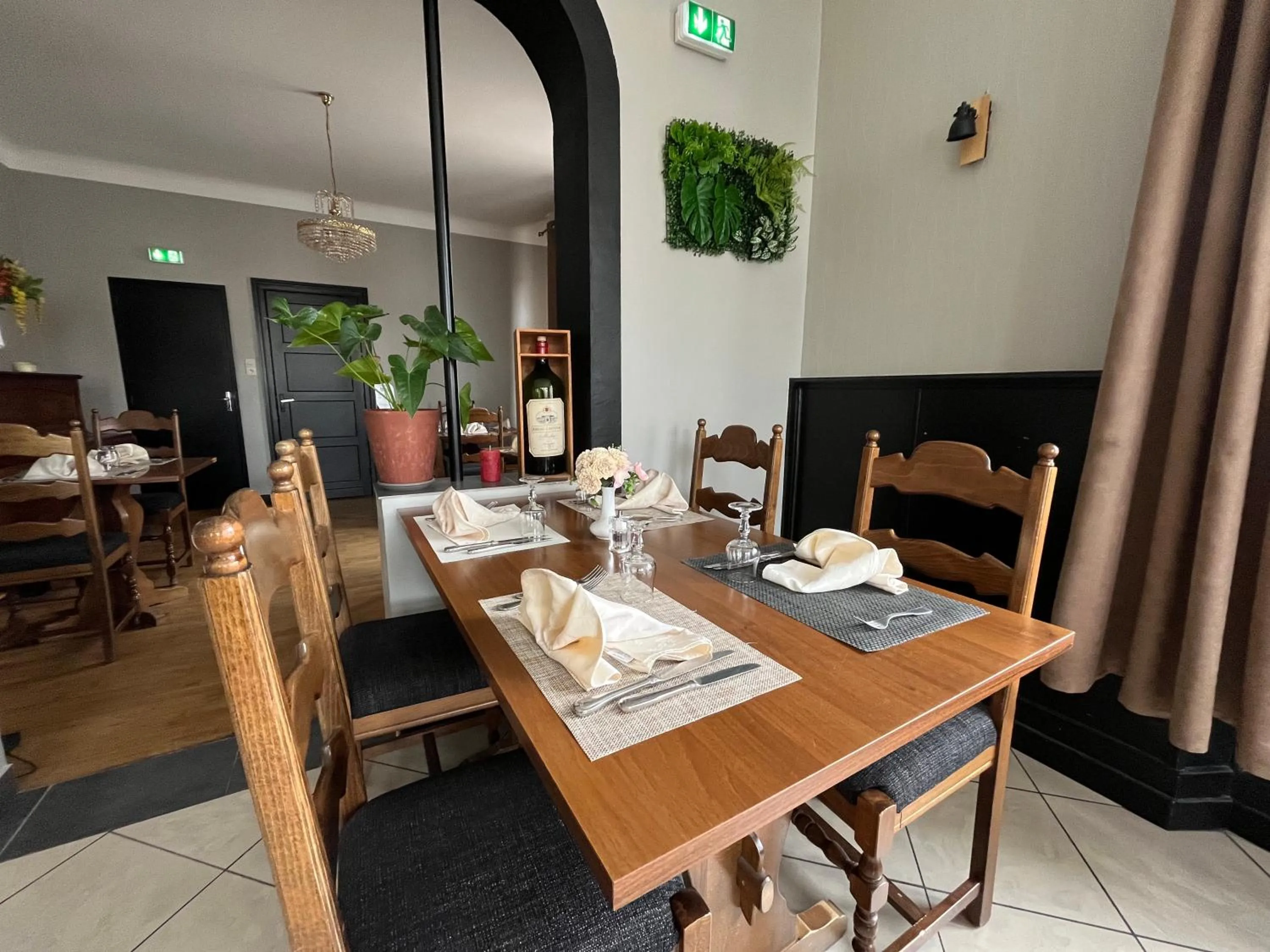 Logis Hôtel & Restaurant - Le Floride