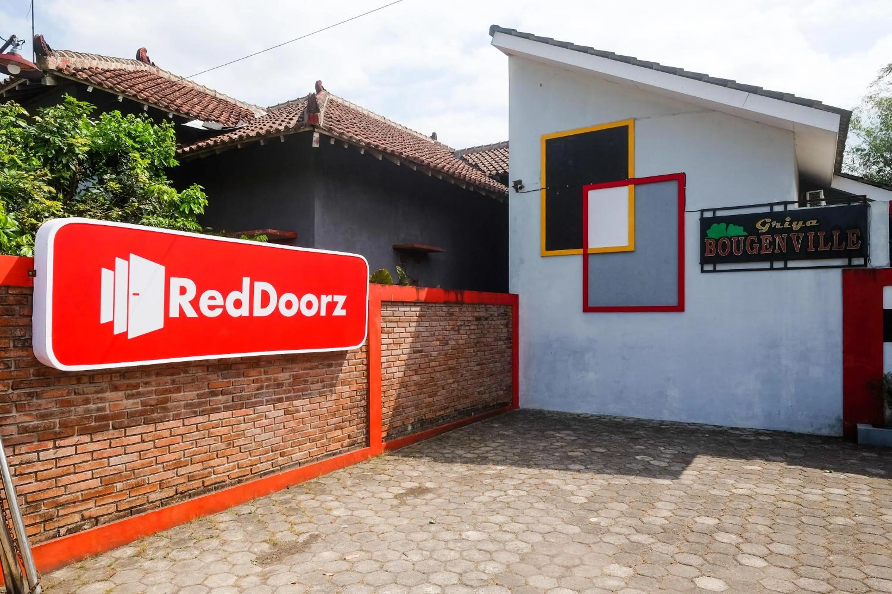 Property building in RedDoorz @ Griya Bougenville Magelang