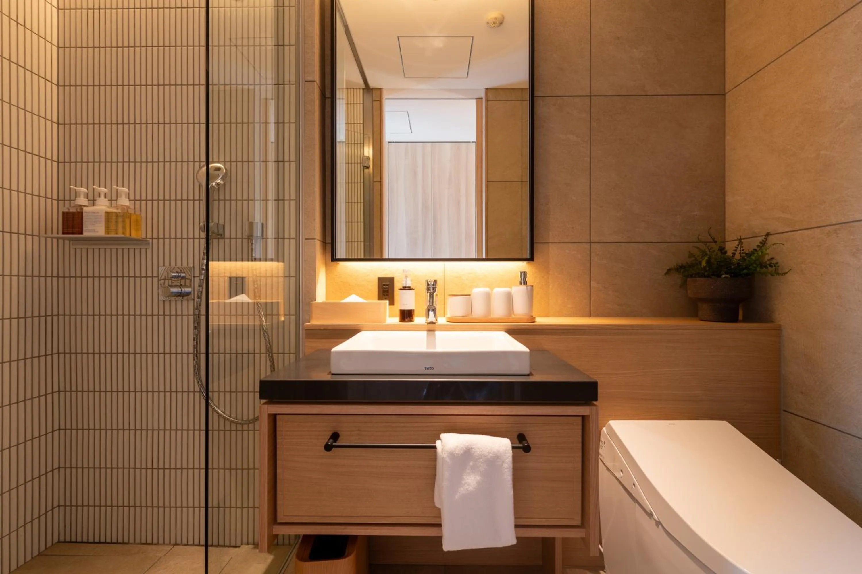 Bathroom, Bed in Niseko Kyo