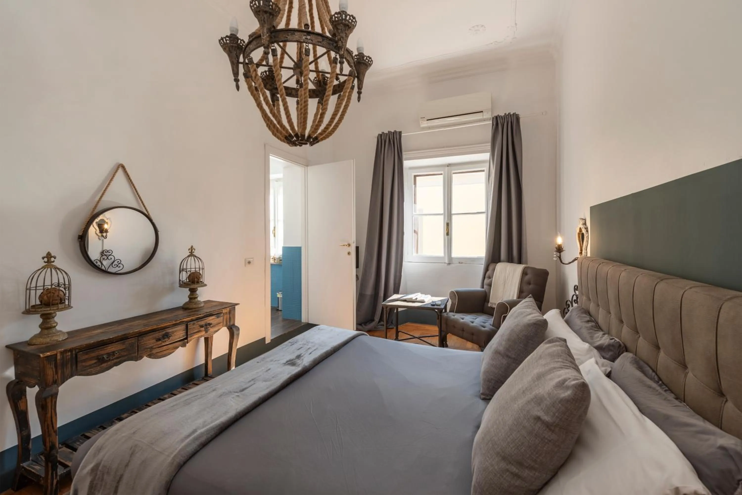 Bed in Angelina Dimora Contemporanea