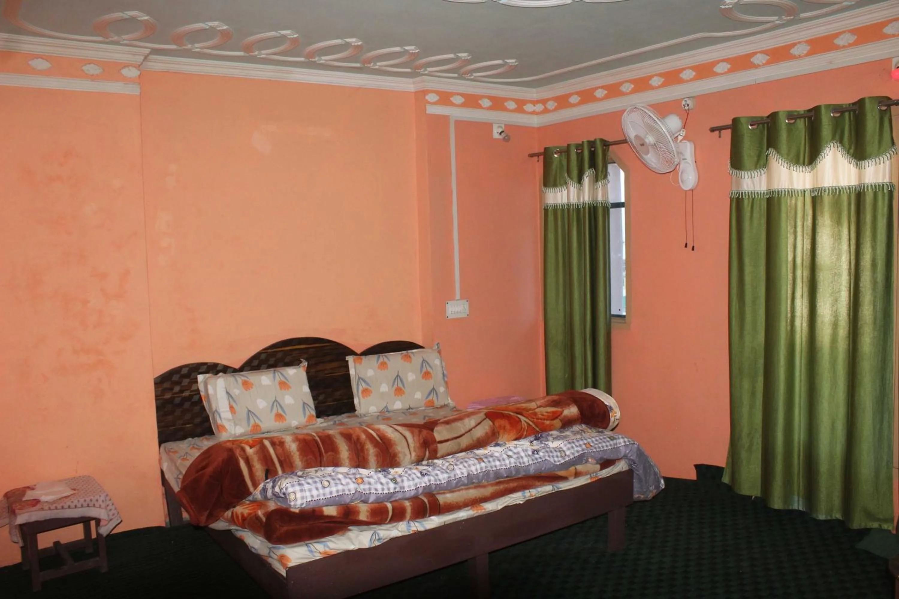 Hotel O Raj Shah Hotel And Resturant