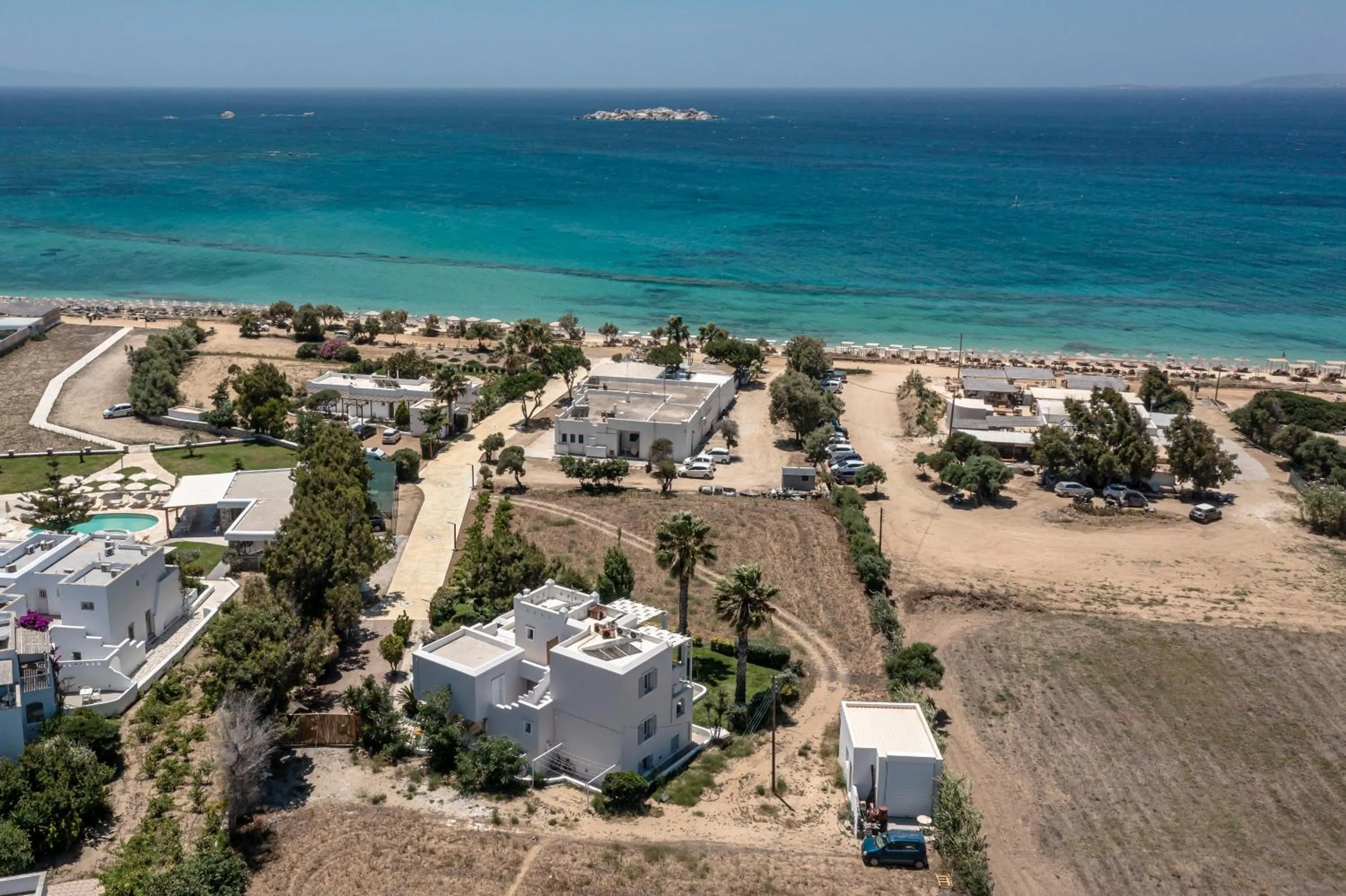 Property building in Glaronissi Beach