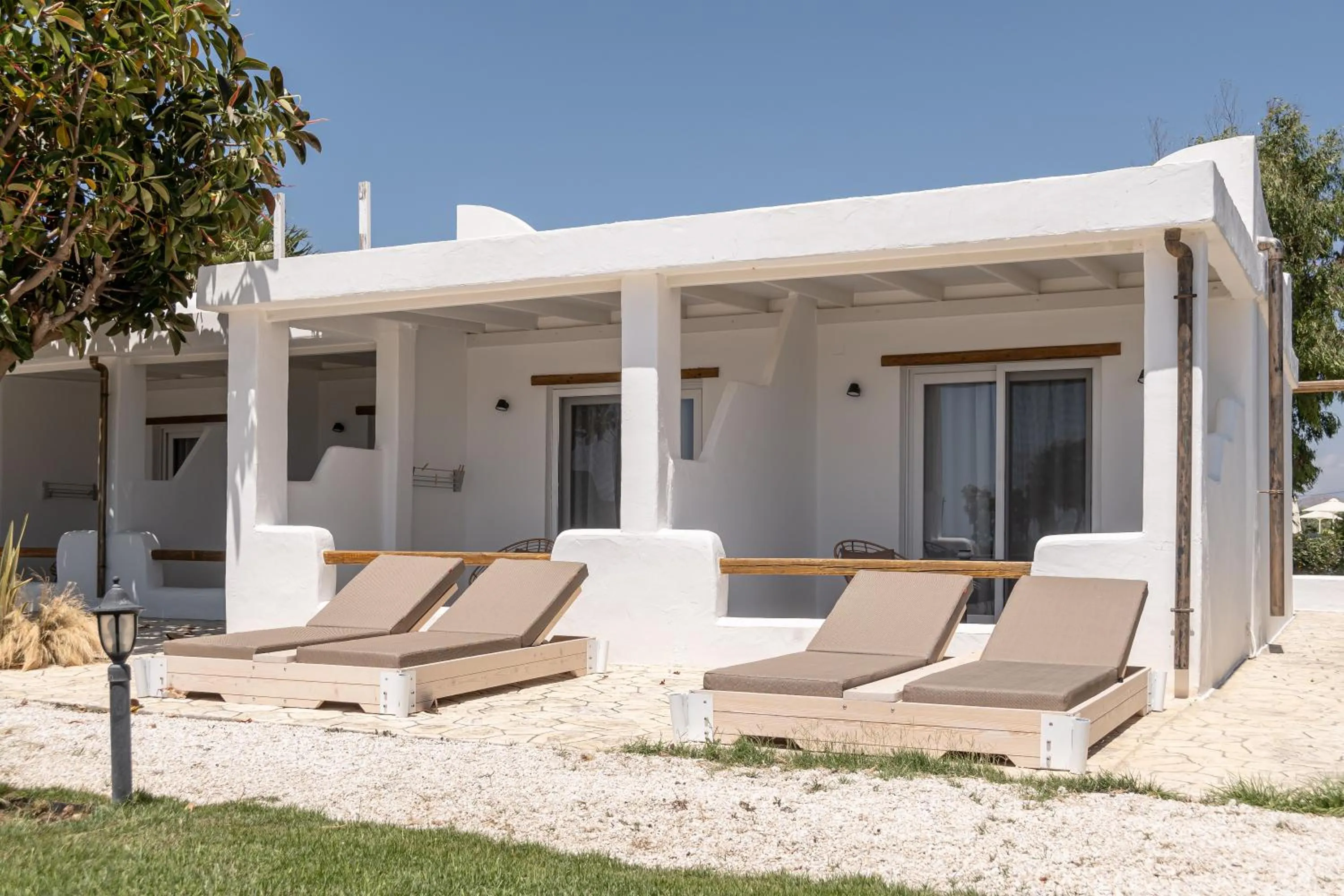 Property building in Glaronissi Beach