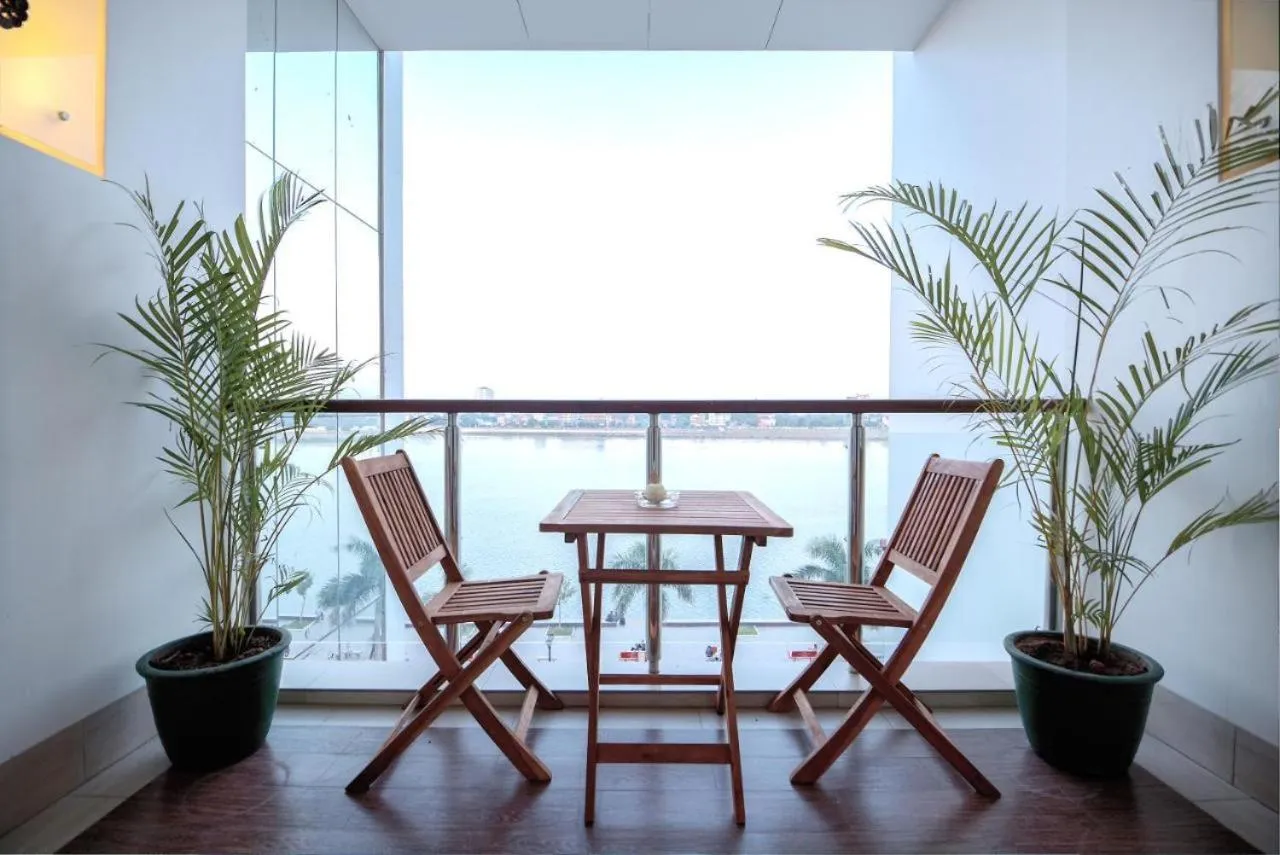 Blue Crystal boutique Hotel