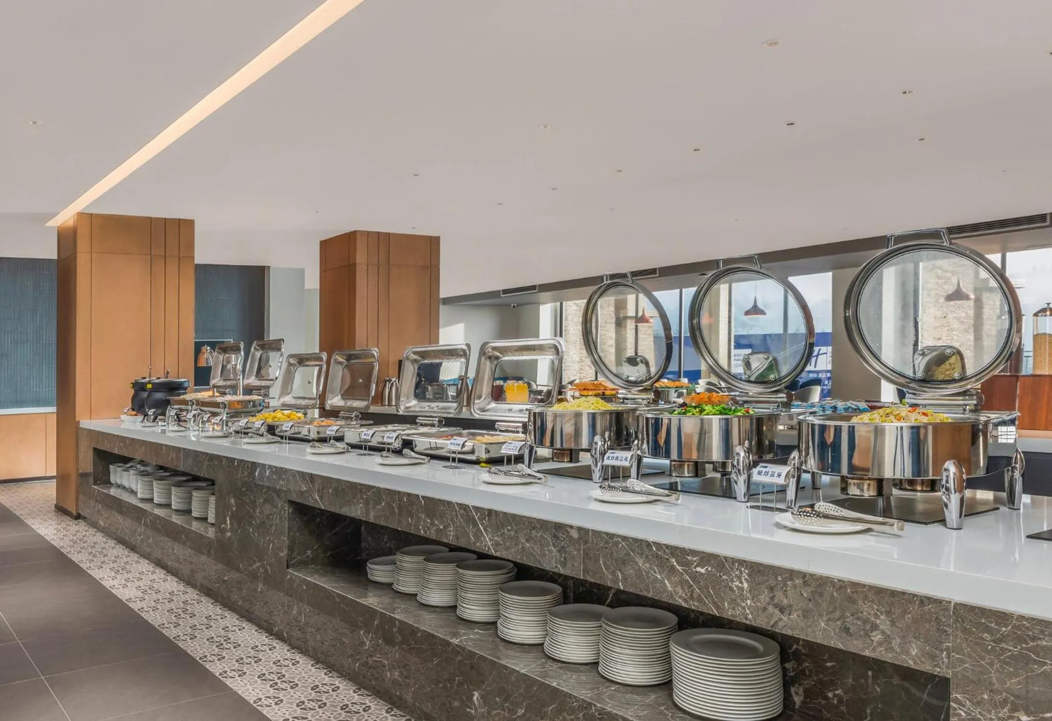 Breakfast in Holiday Inn Express Wawu Mountain, an IHG Hotel