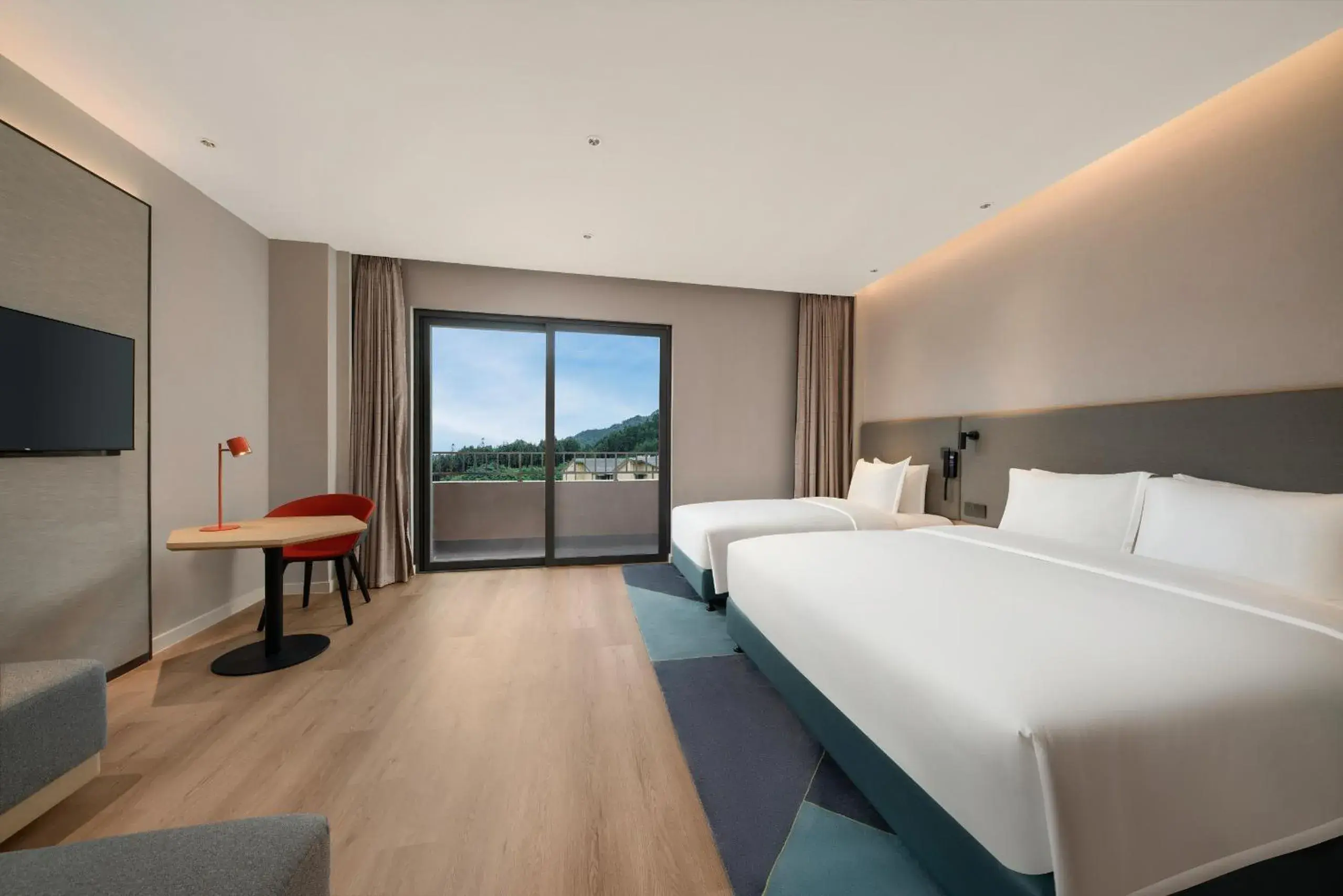 Standard Room with One King, One Single Bed and Balcony in Holiday Inn Express Wawu Mountain by IHG Standard Room with One King, One Single Bed and Balcony in Holiday Inn Express Wawu Mountain by IHG