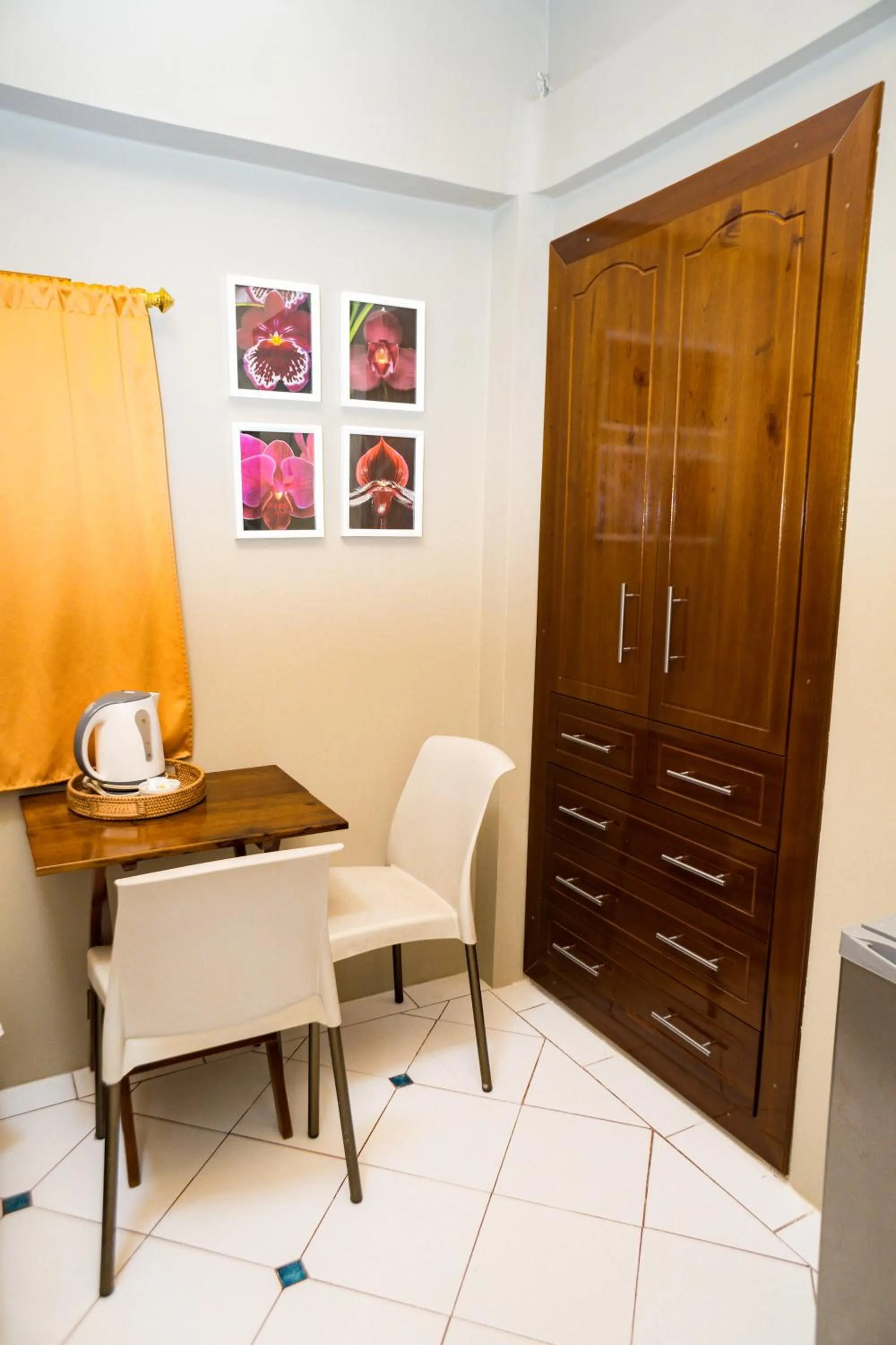 La Casa Naranja Bed and Breakfast