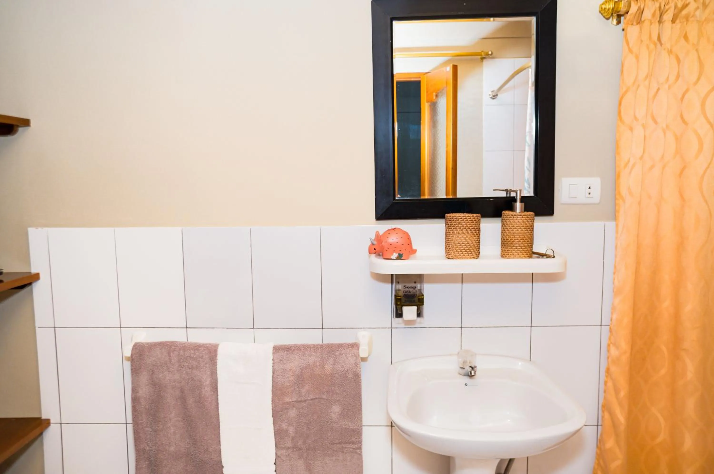 La Casa Naranja Bed and Breakfast