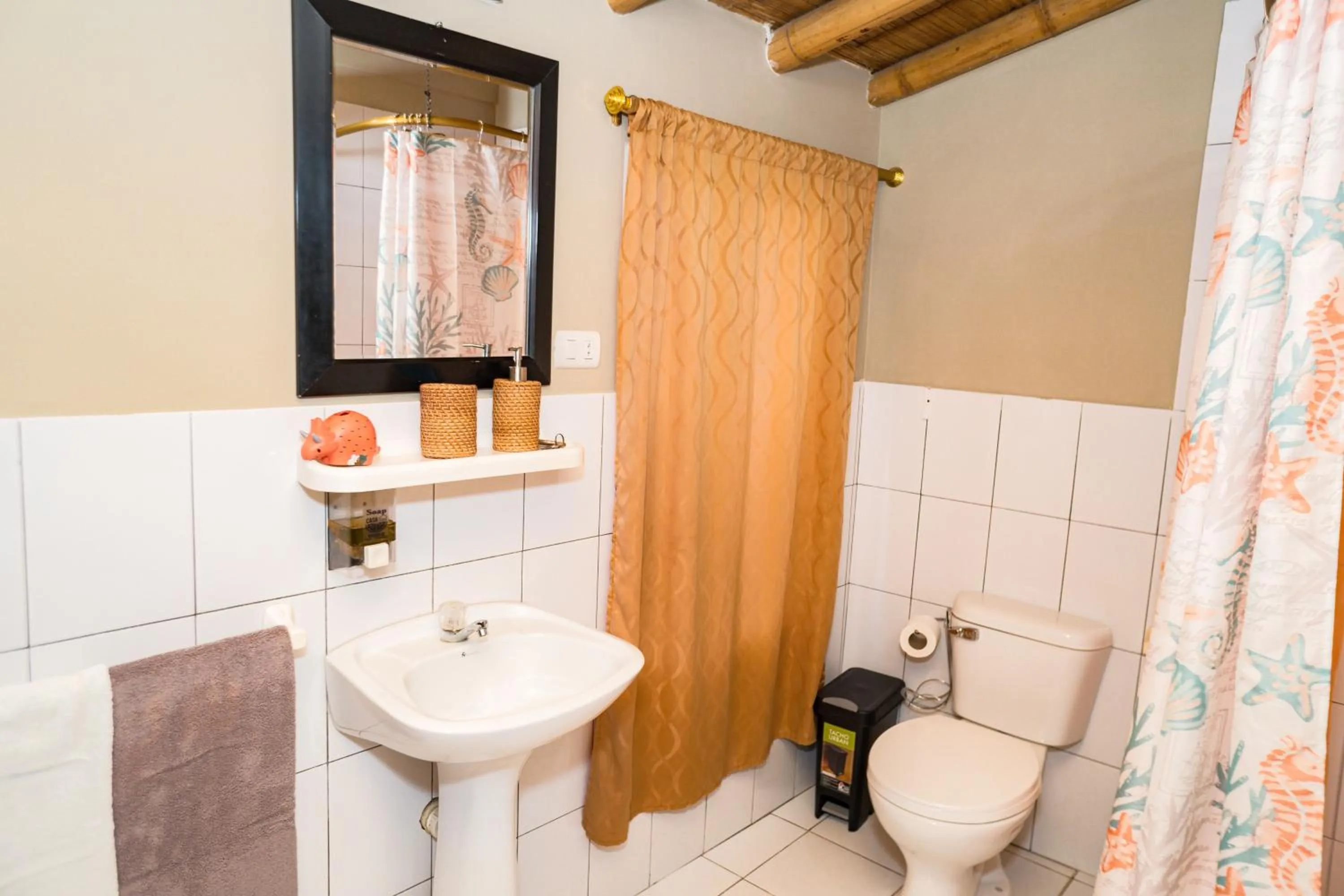 La Casa Naranja Bed and Breakfast