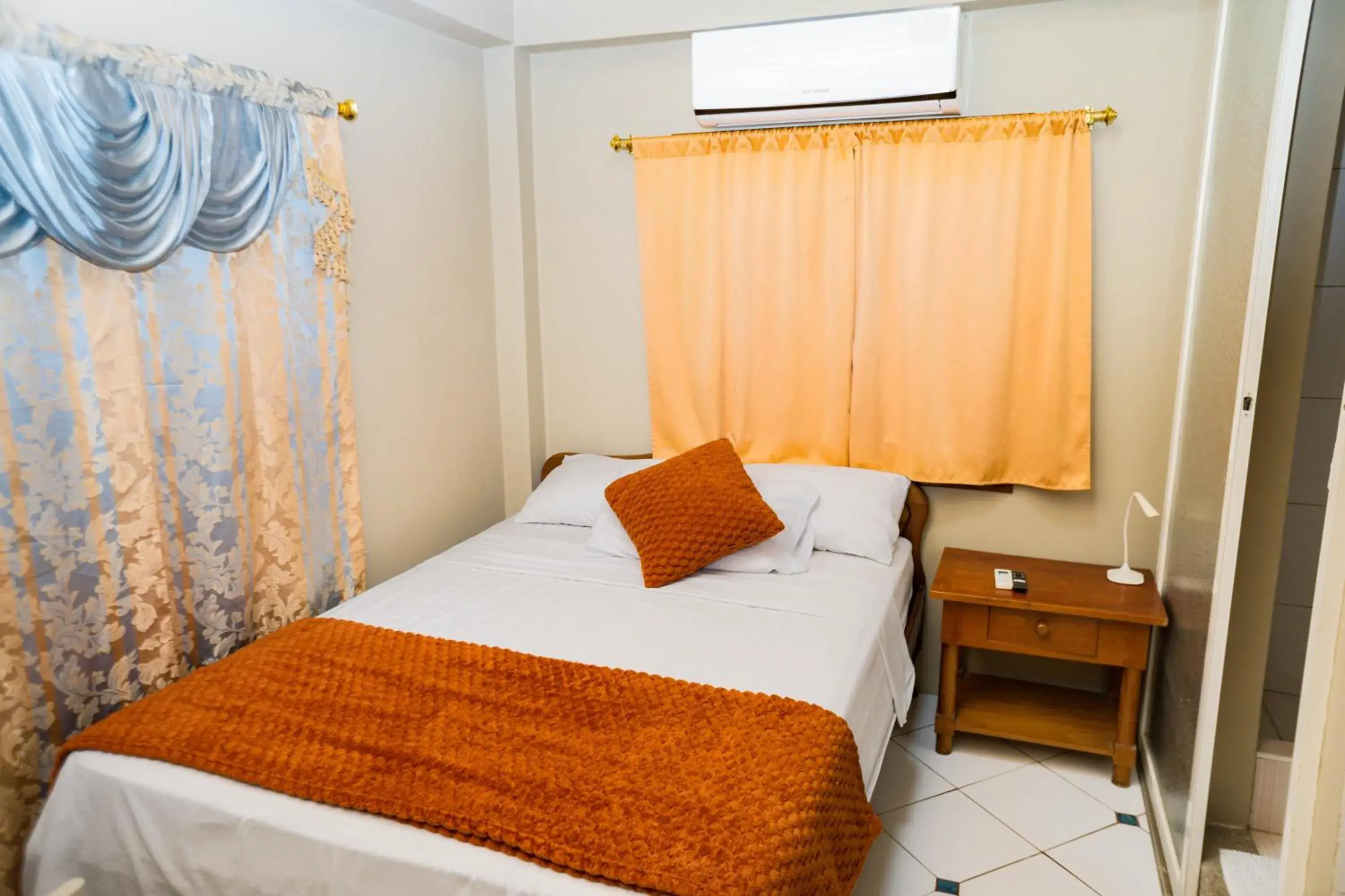 Superior Double Room in La Casa Naranja Bed and Breakfast Superior Double Room in La Casa Naranja Bed and Breakfast