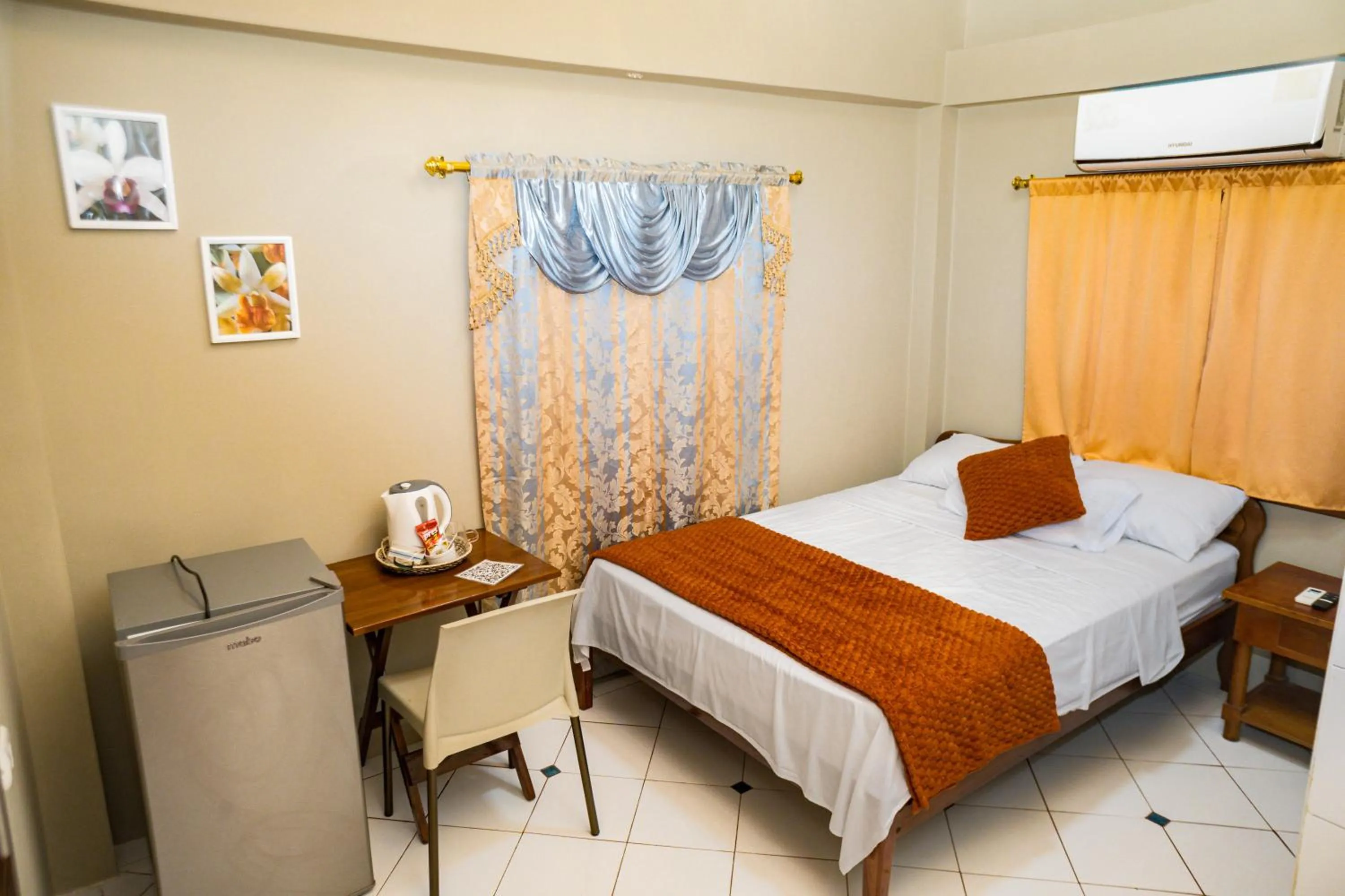 Bed in La Casa Naranja Bed and Breakfast