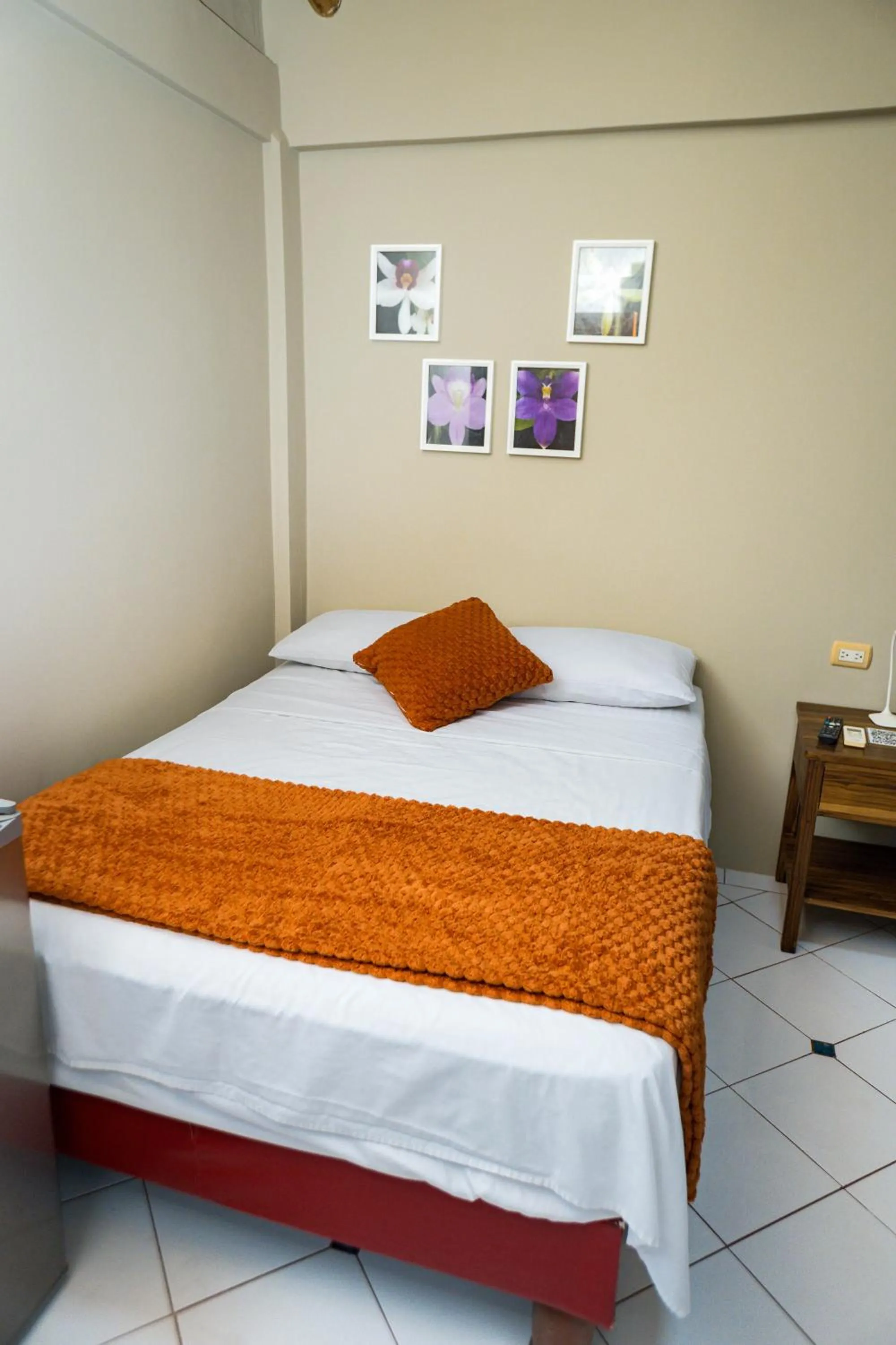 Bed in La Casa Naranja Bed and Breakfast