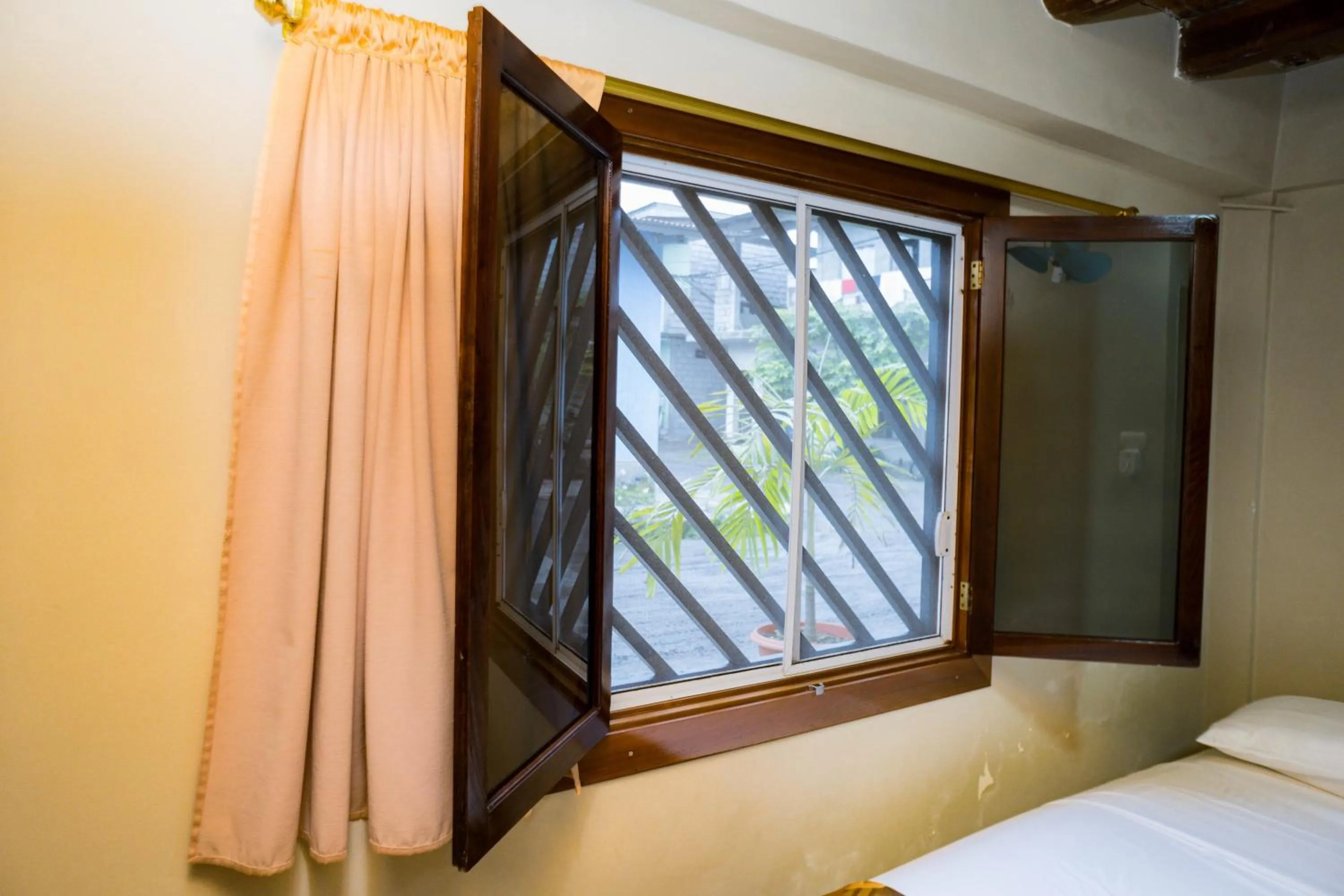 Bed in La Casa Naranja Bed and Breakfast