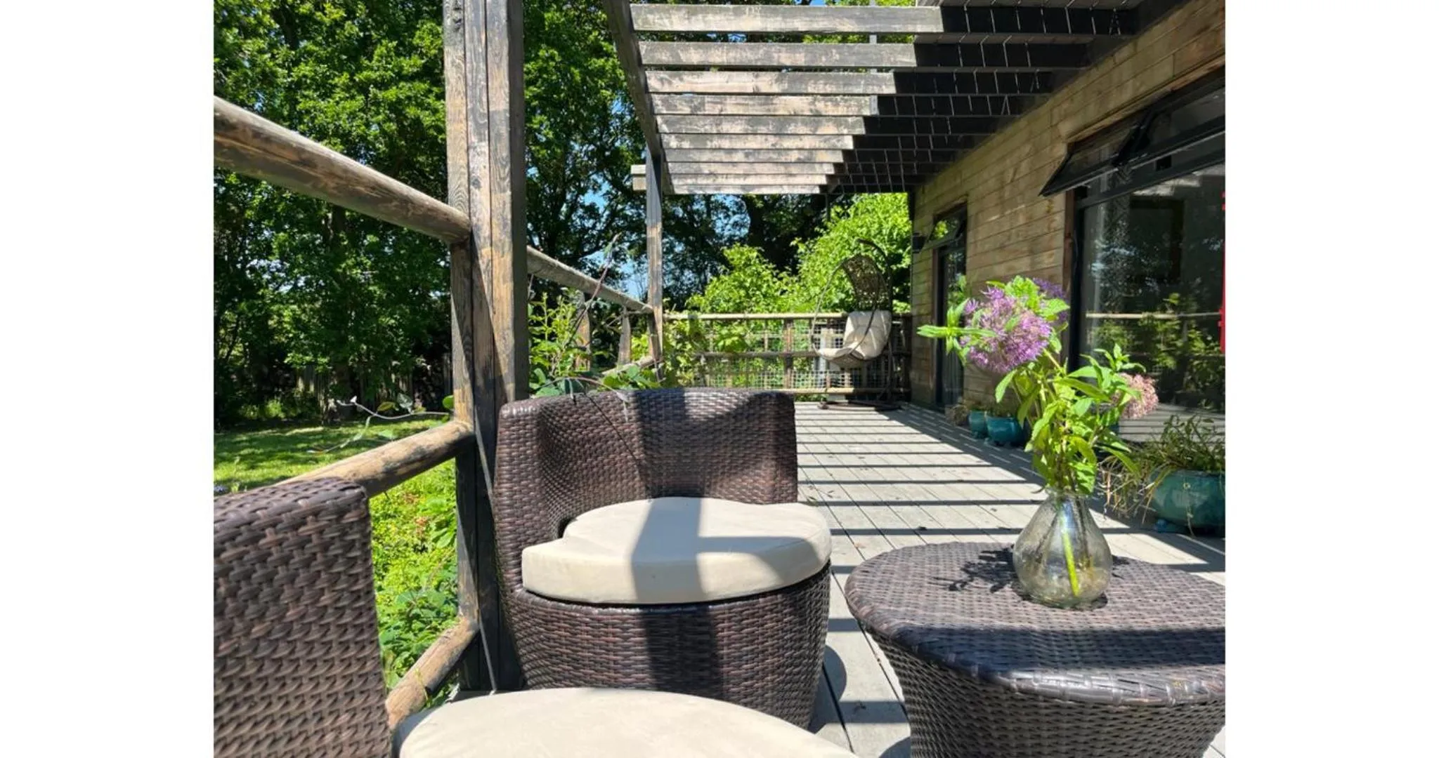 Balcony/Terrace in Clophill Eco Lodges