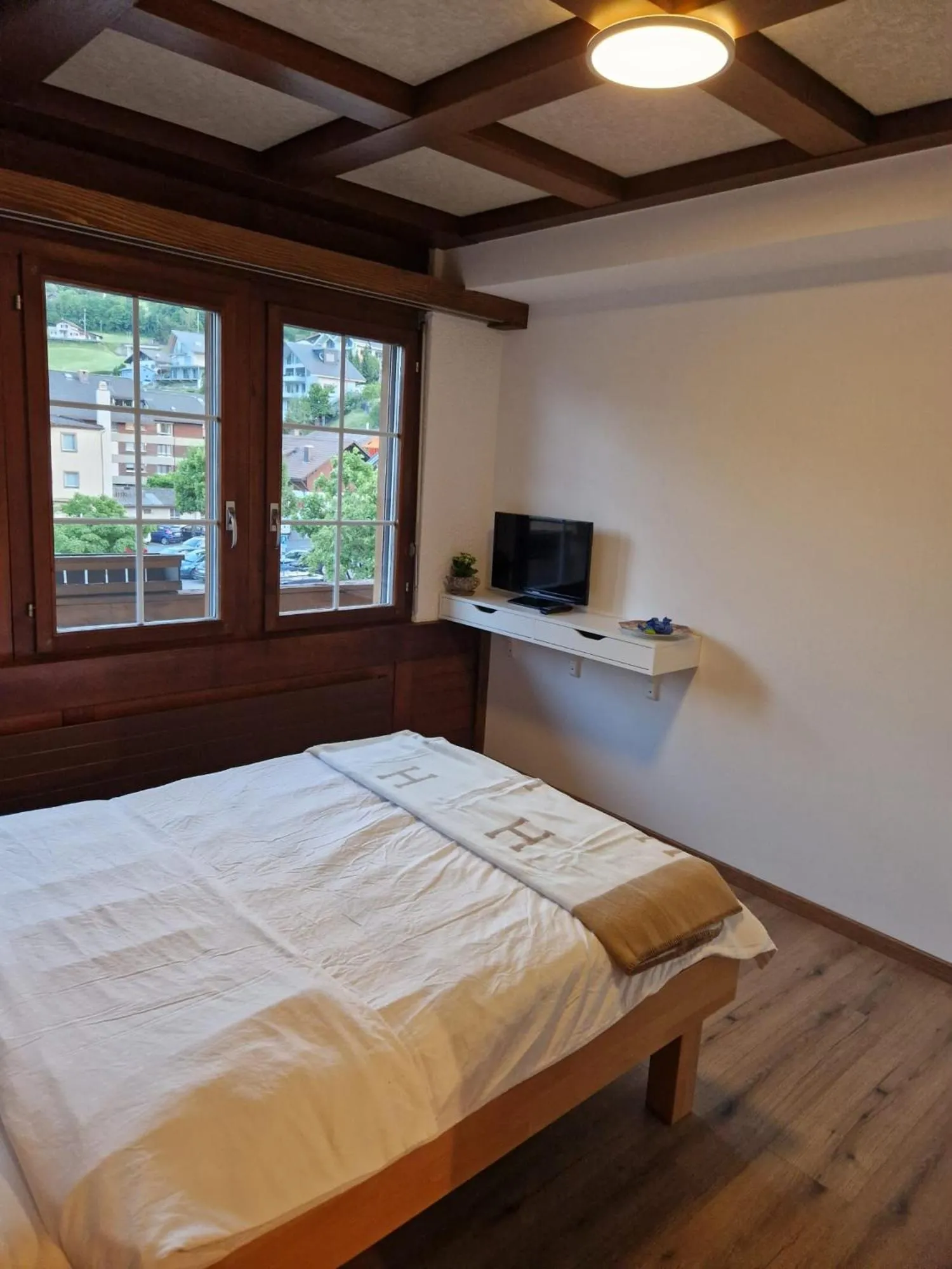 Bedroom, Bed in Hotel Chalet Bellerive