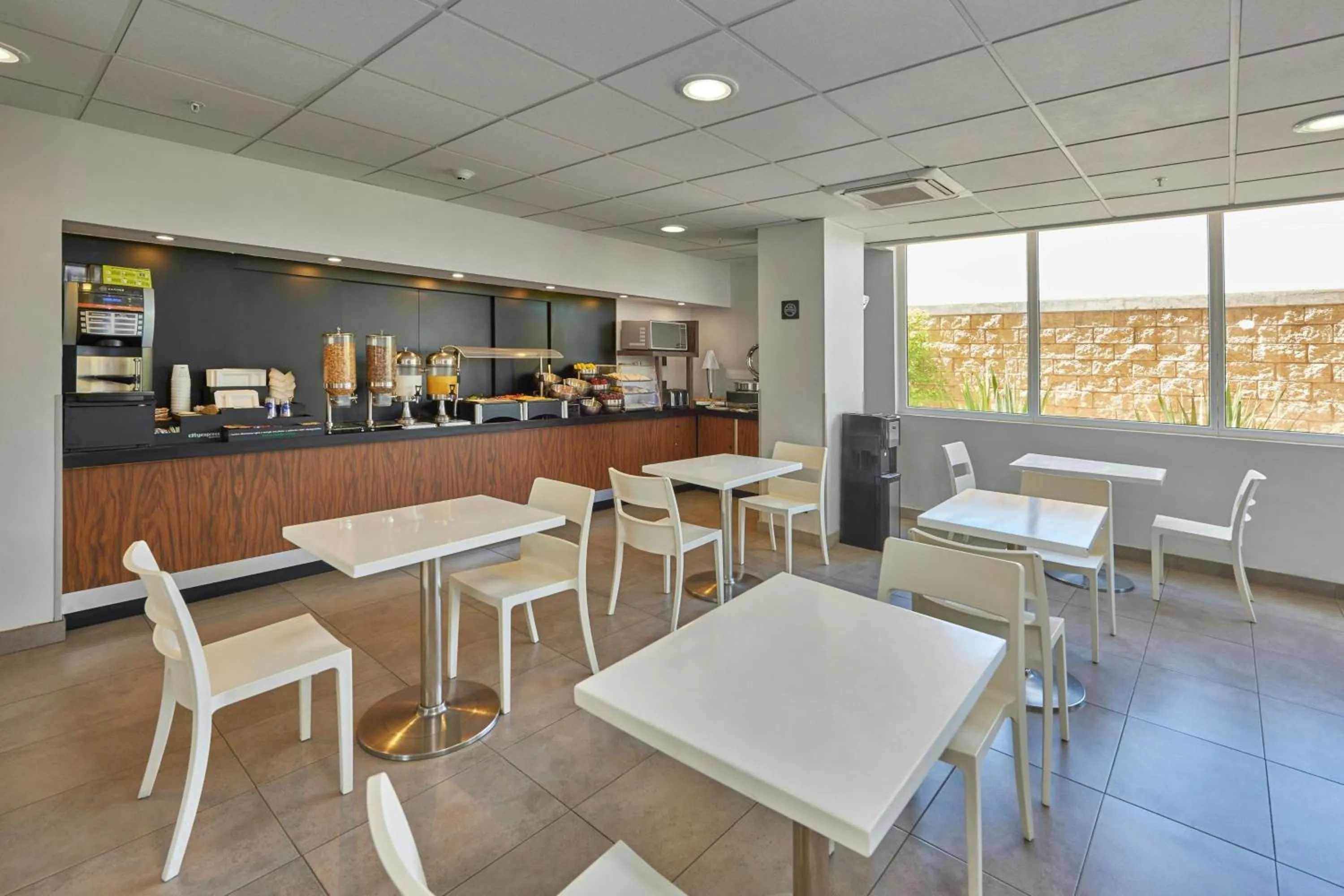 Breakfast in City Express by Marriott Tehuacan