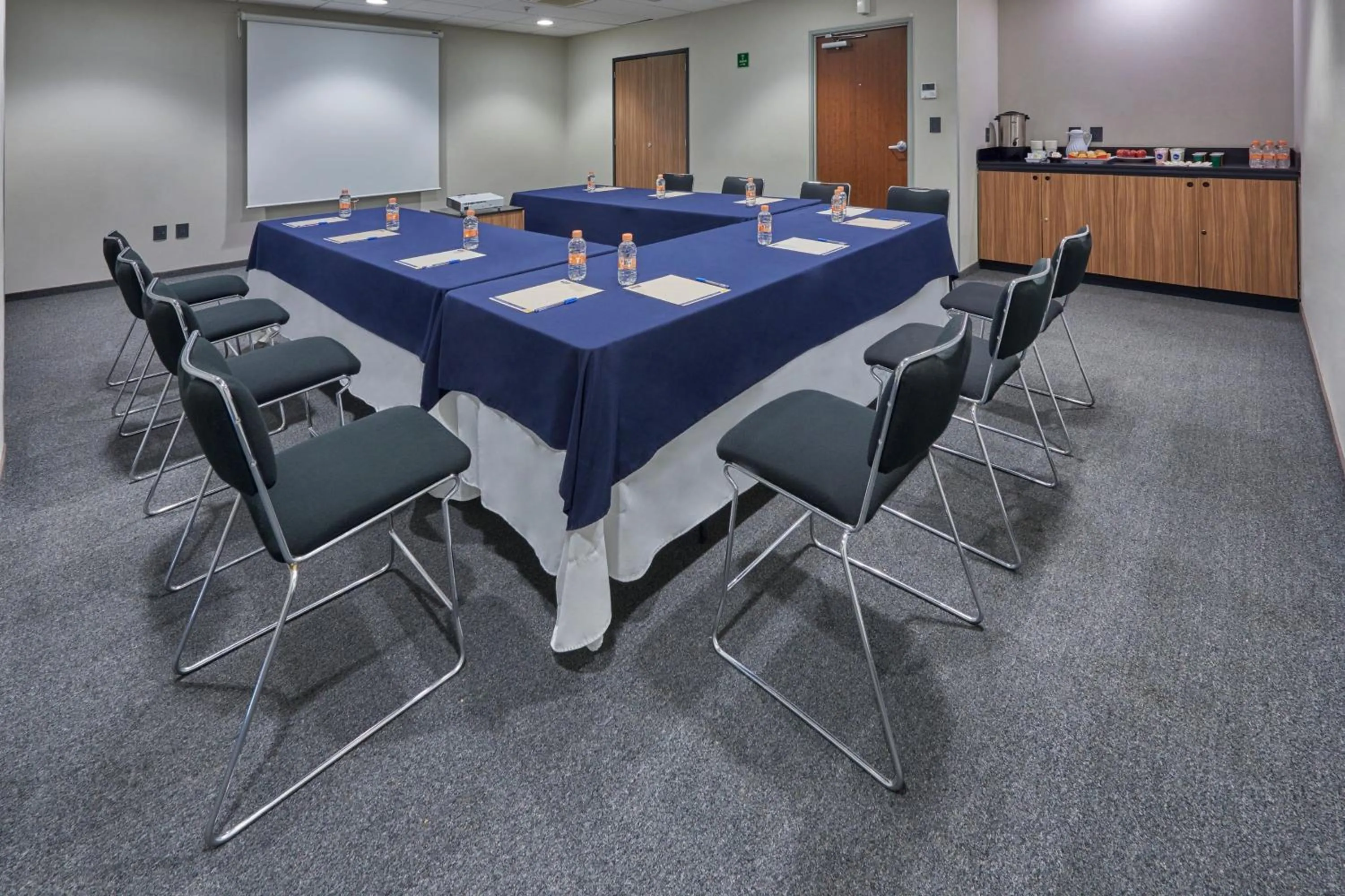 Meeting/conference room in City Express by Marriott Tehuacan