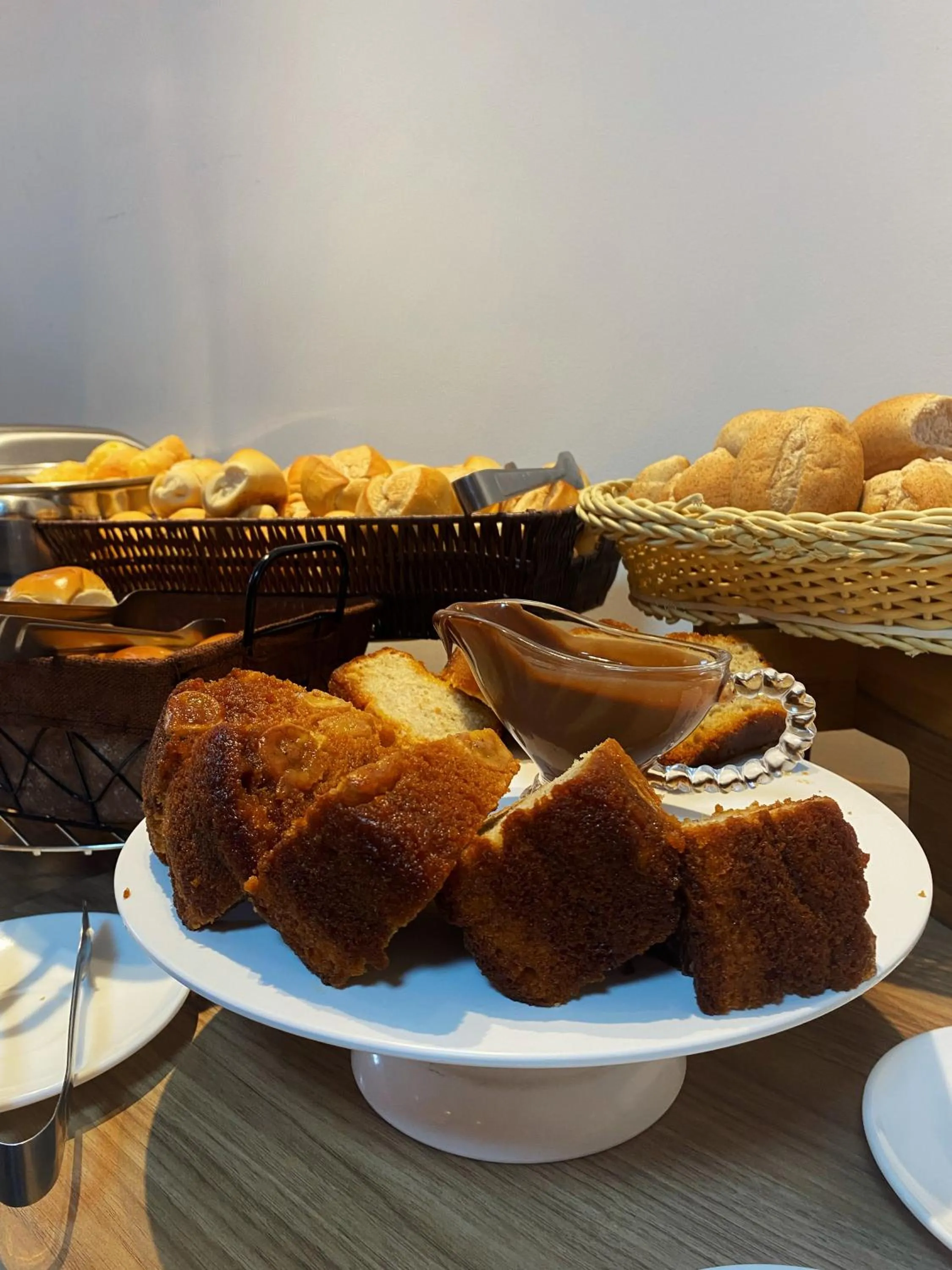 Restaurant/places to eat in Royal Design Savassi Hotel