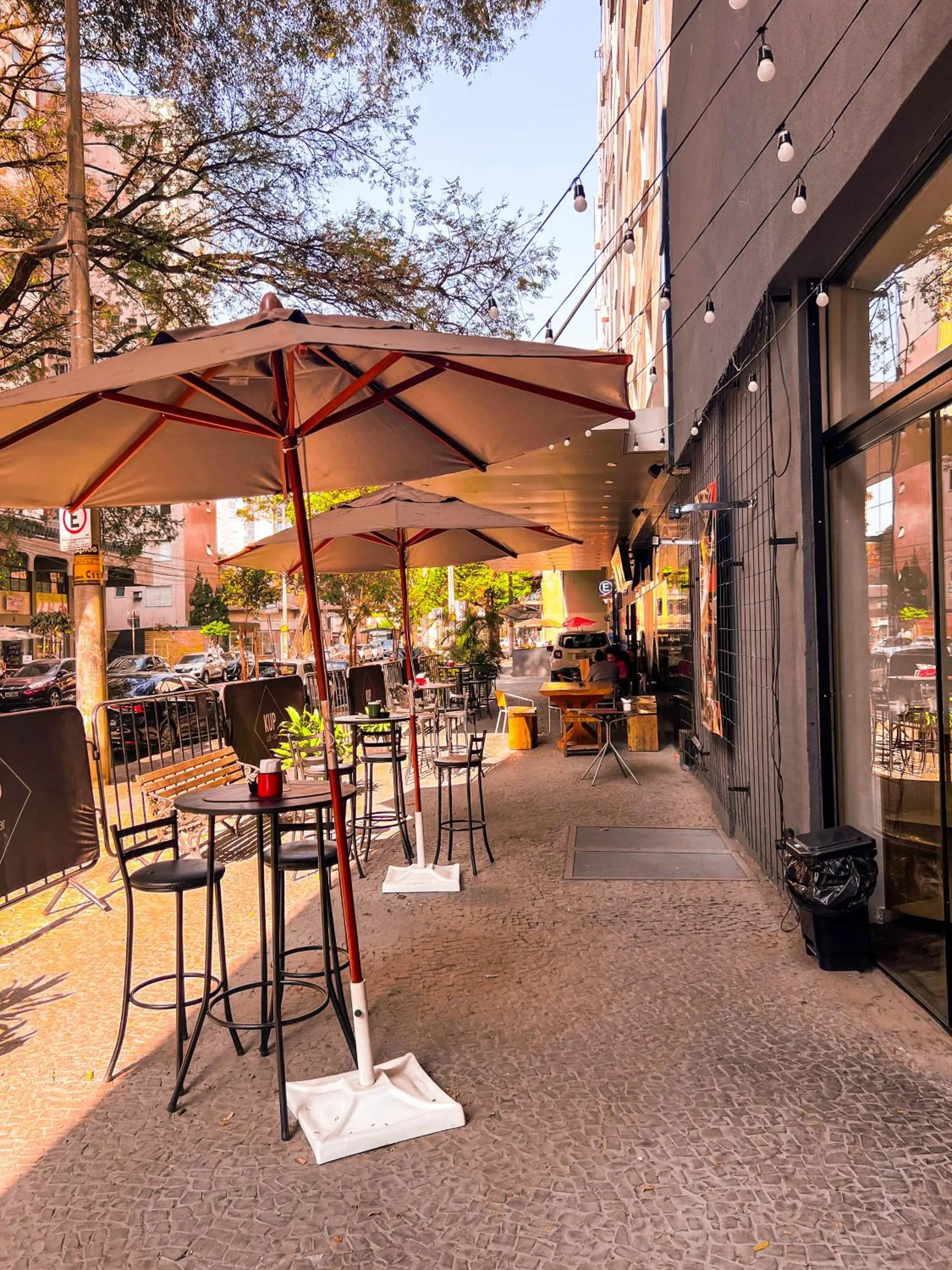 Restaurant/places to eat in Royal Design Savassi Hotel