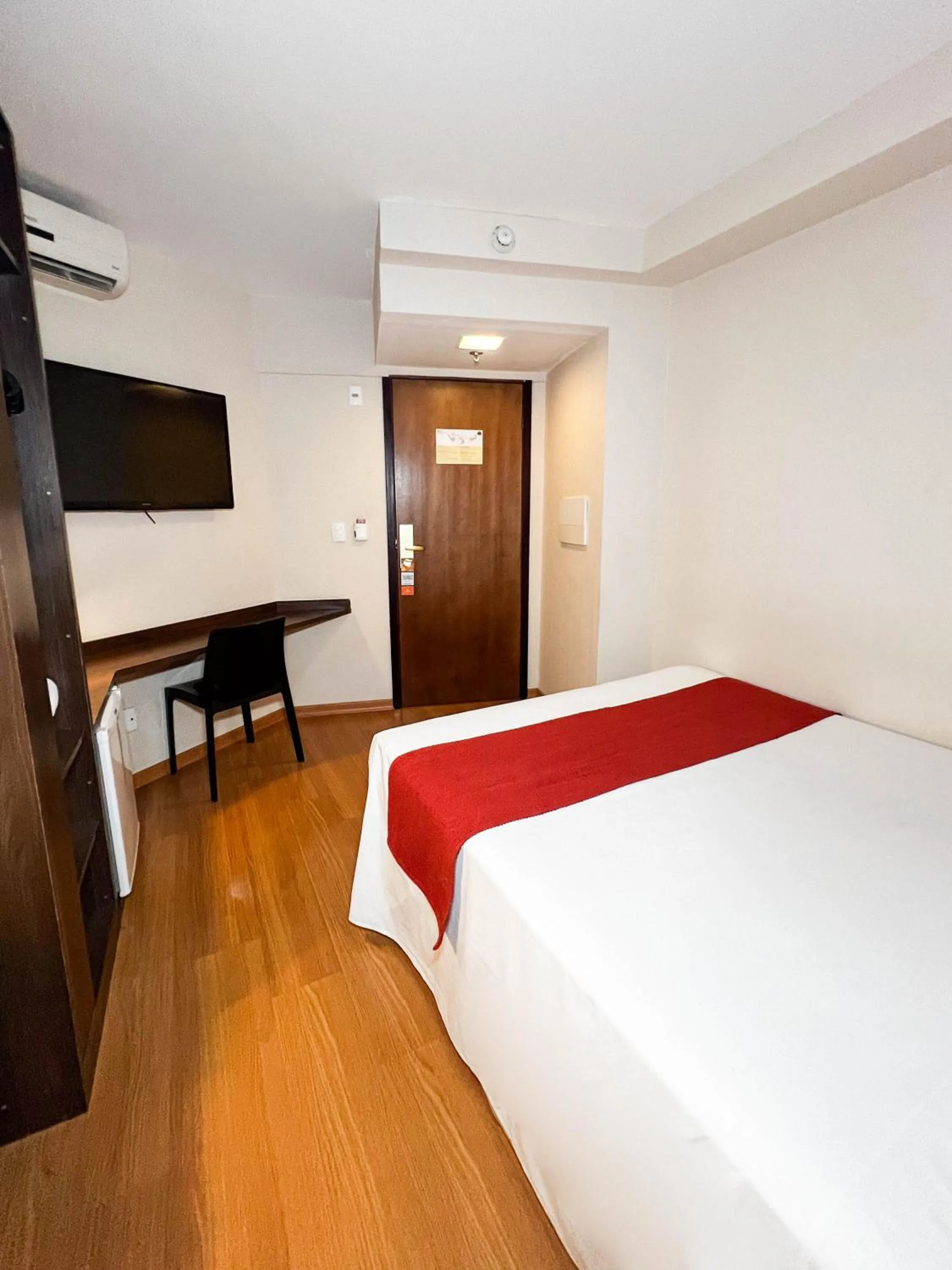 Bed in Royal Design Savassi Hotel