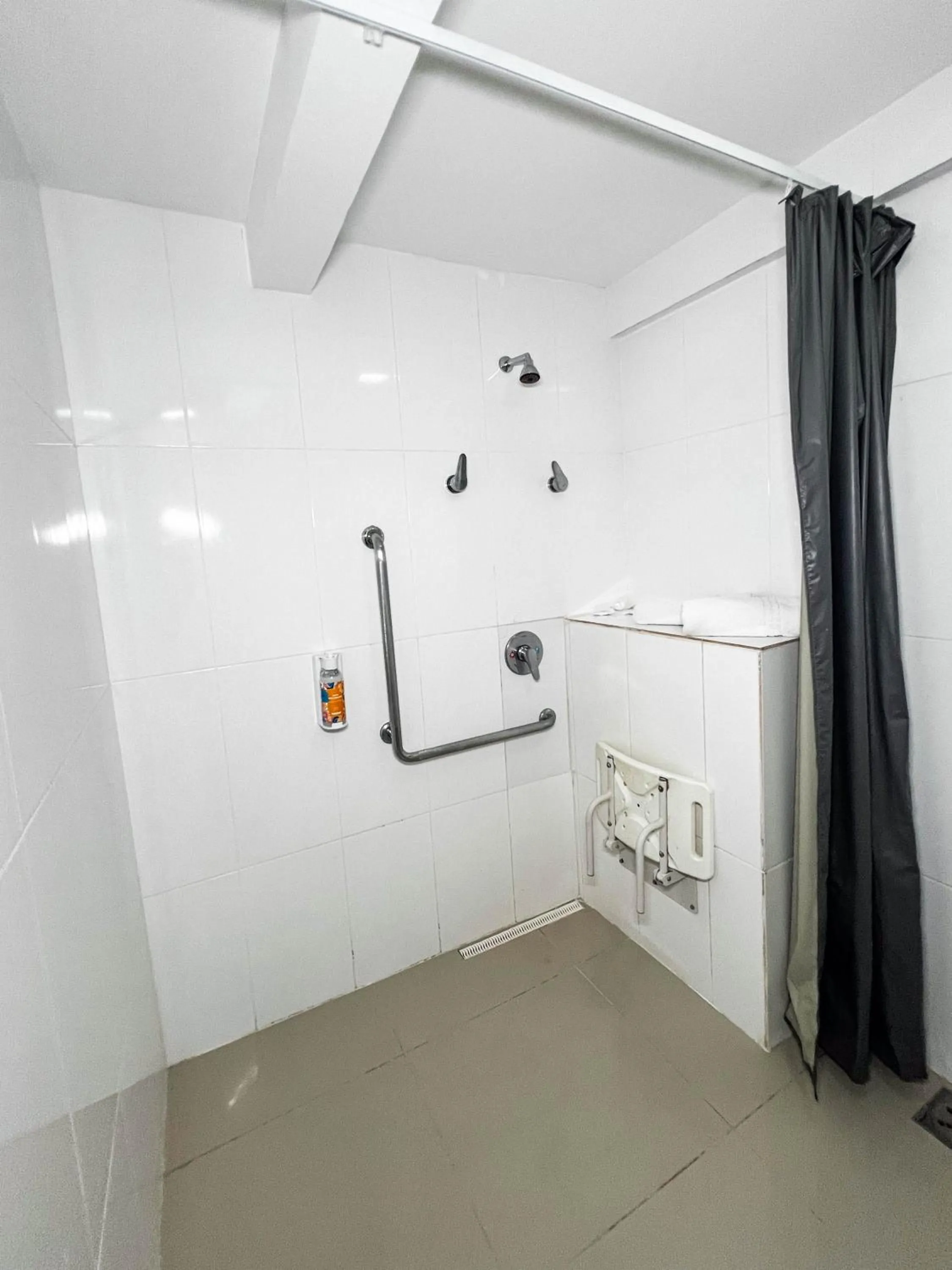 Shower in Royal Design Savassi Hotel