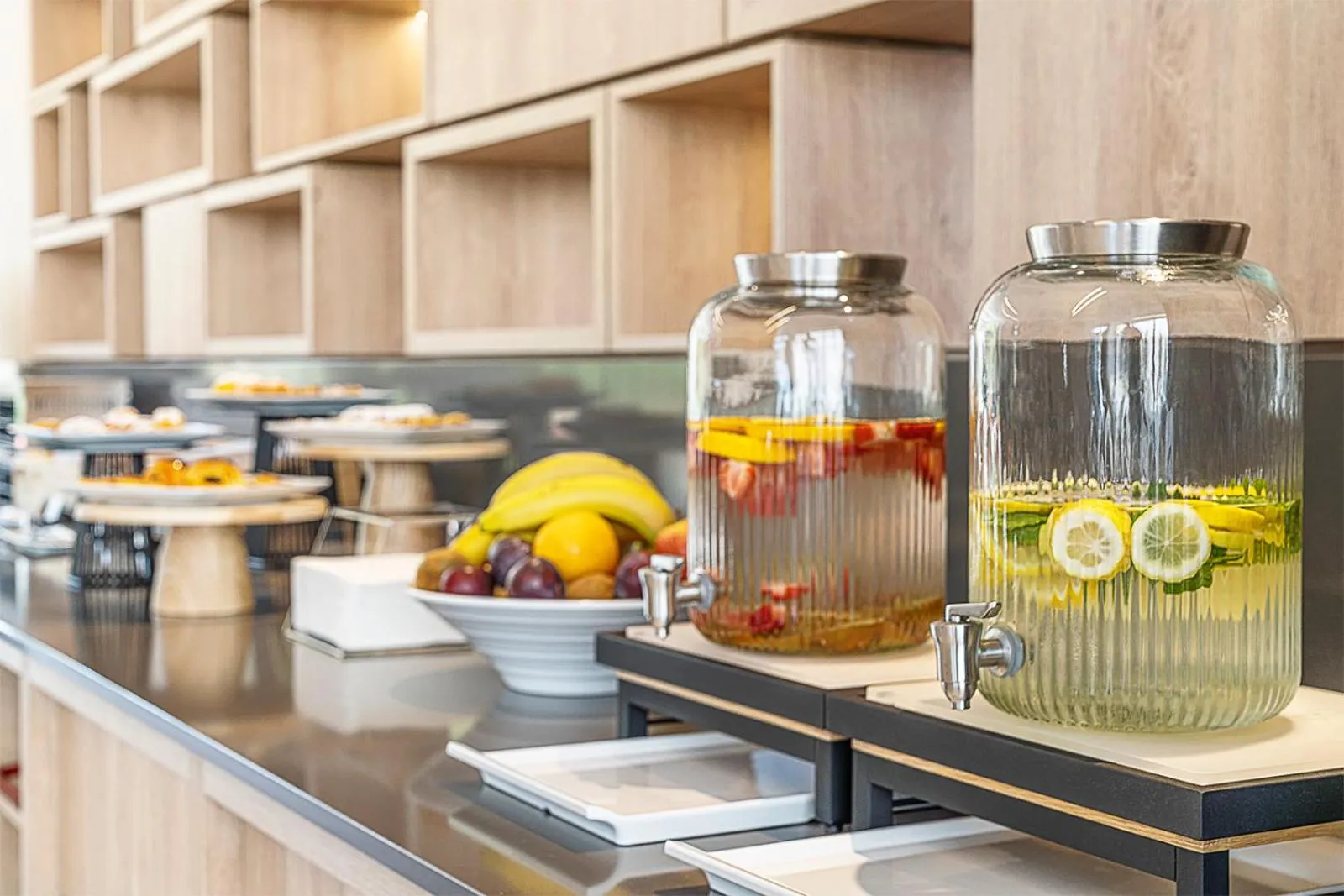 Breakfast in Moov Hotel Lisboa Oriente