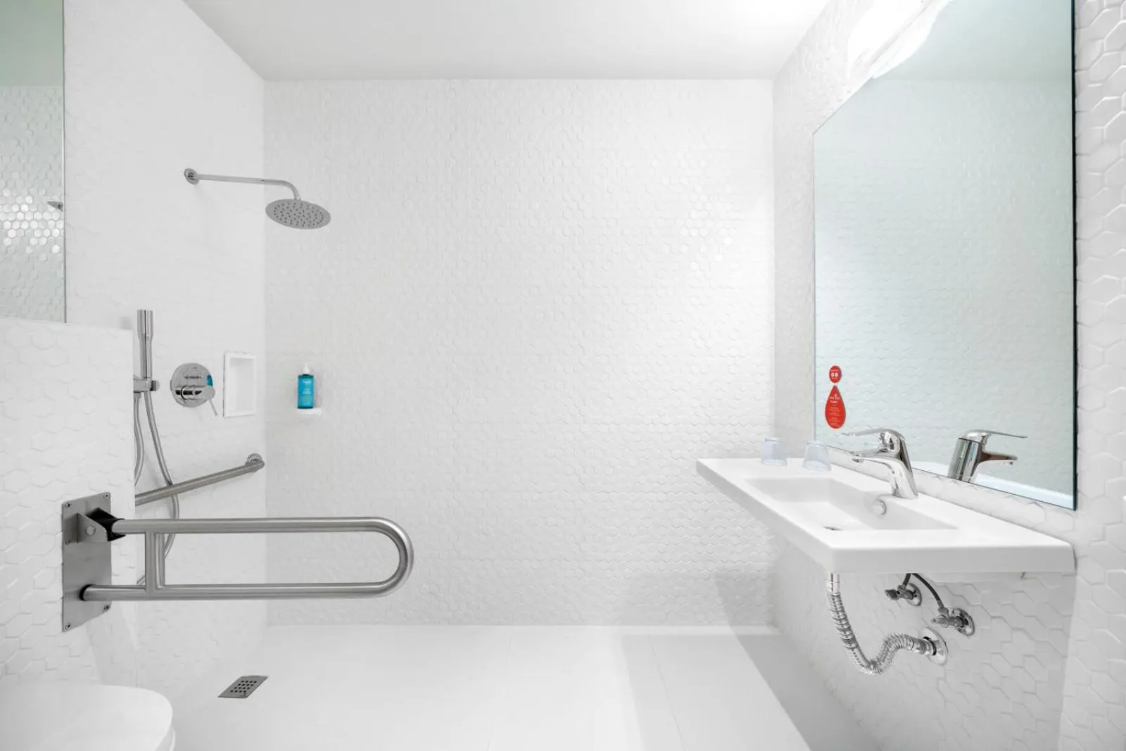 Bathroom in Moov Hotel Lisboa Oriente