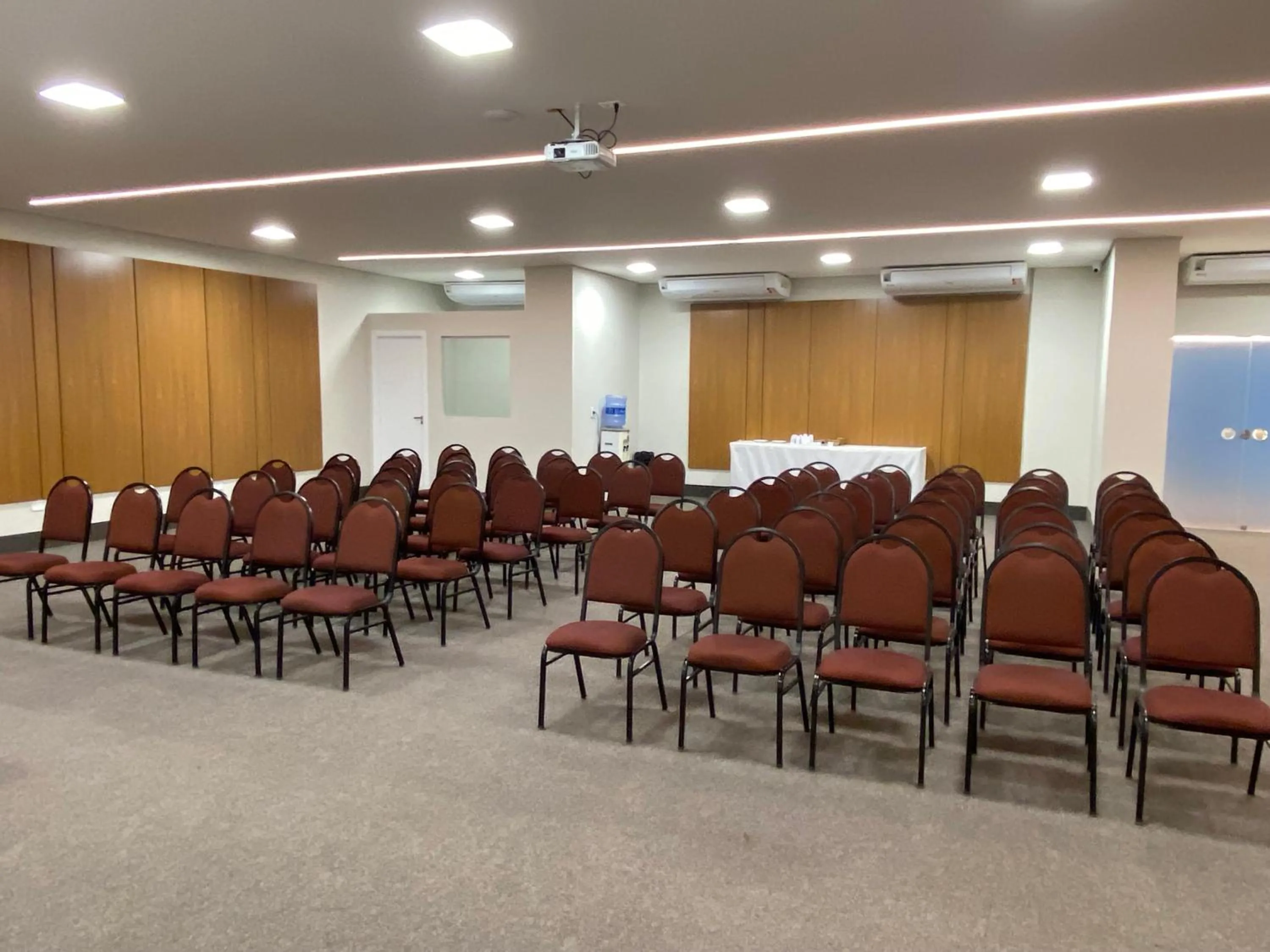 Meeting/conference room in Residence Hotel Imperatriz