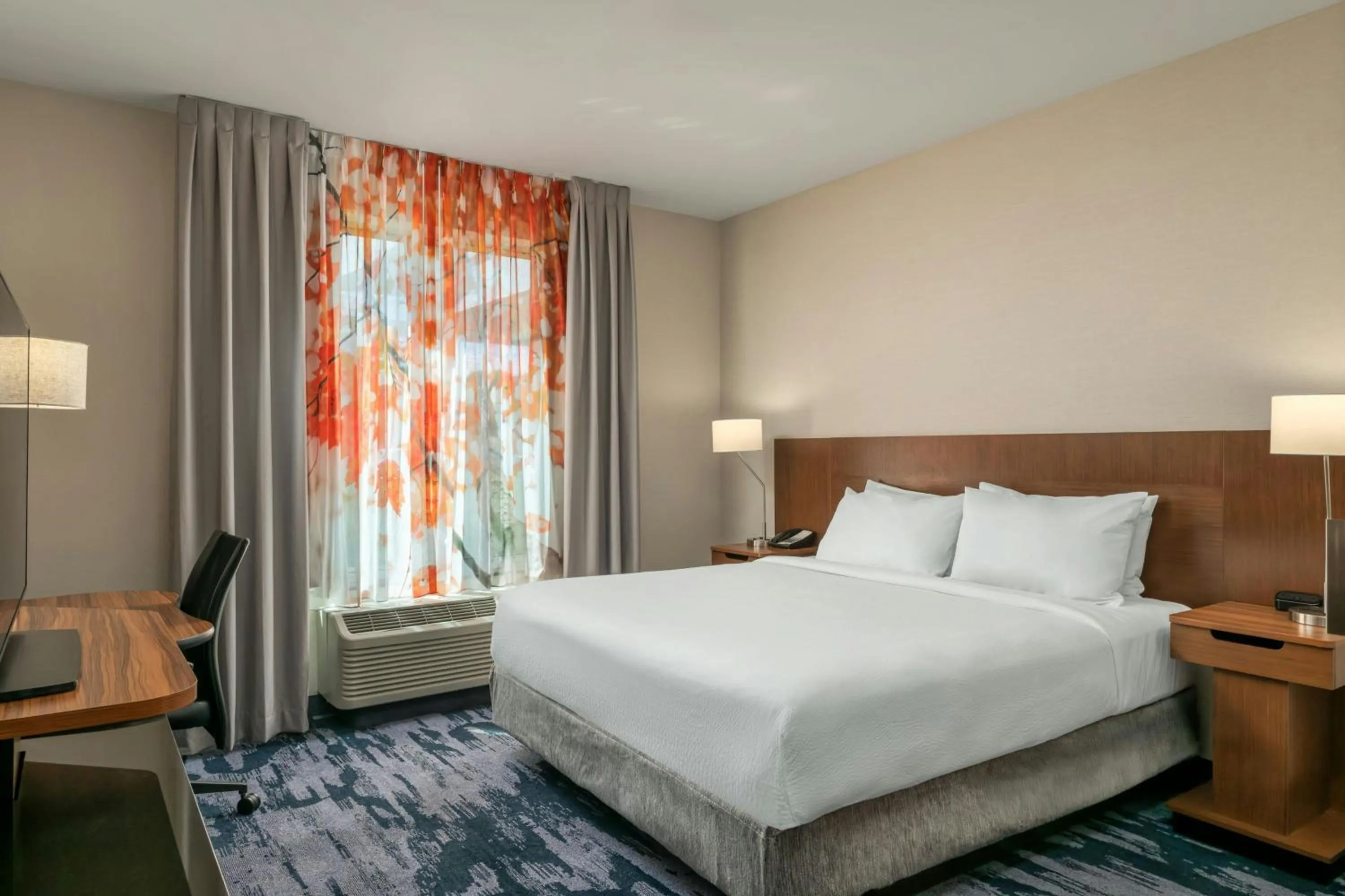 Photo of the whole room, Bed in Fairfield Inn & Suites by Marriott Twin Falls