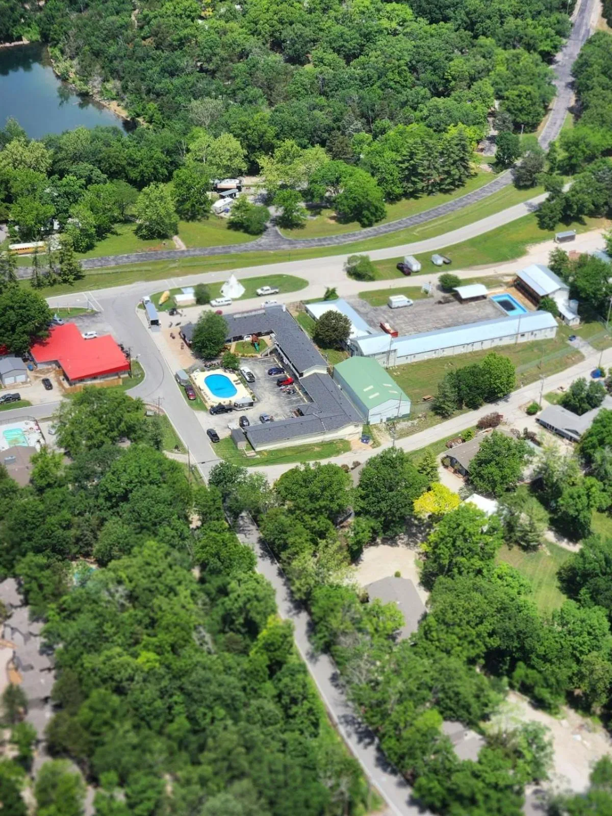 Neighbourhood in Hunter's Friend Resort near Table Rock Lake