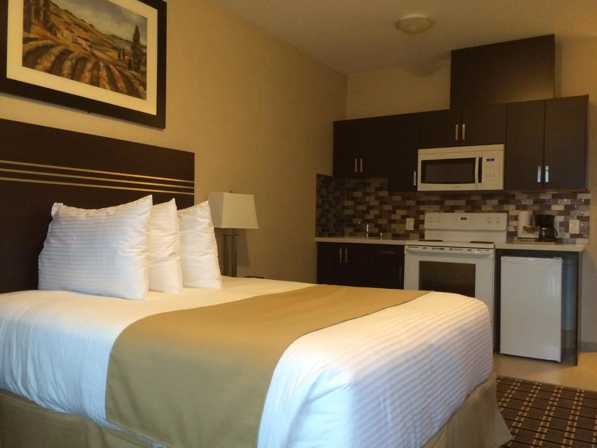 Bed in Super 8 by Wyndham Watrous