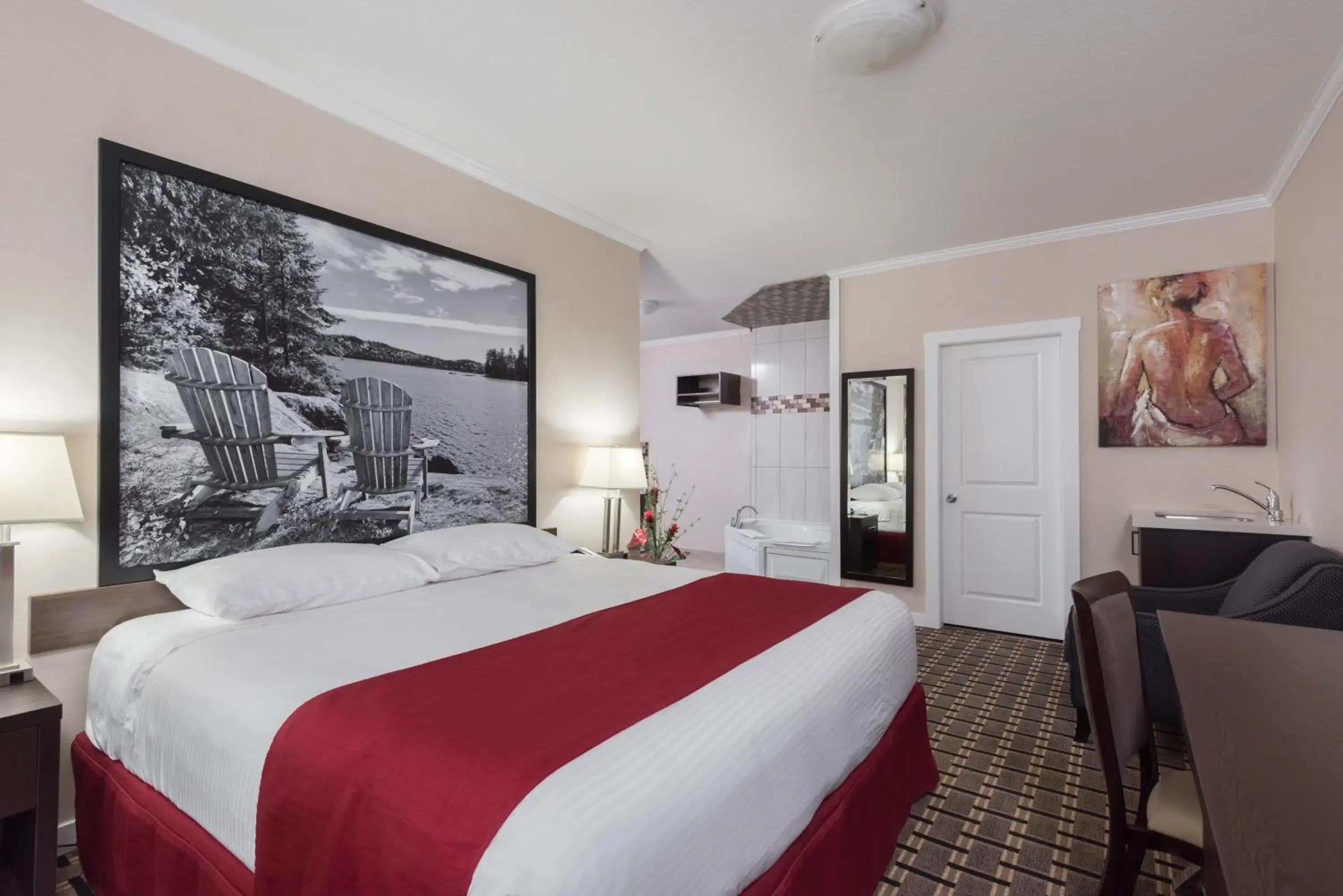 King Suite - Non-Smoking in Super 8 by Wyndham Watrous King Suite - Non-Smoking in Super 8 by Wyndham Watrous