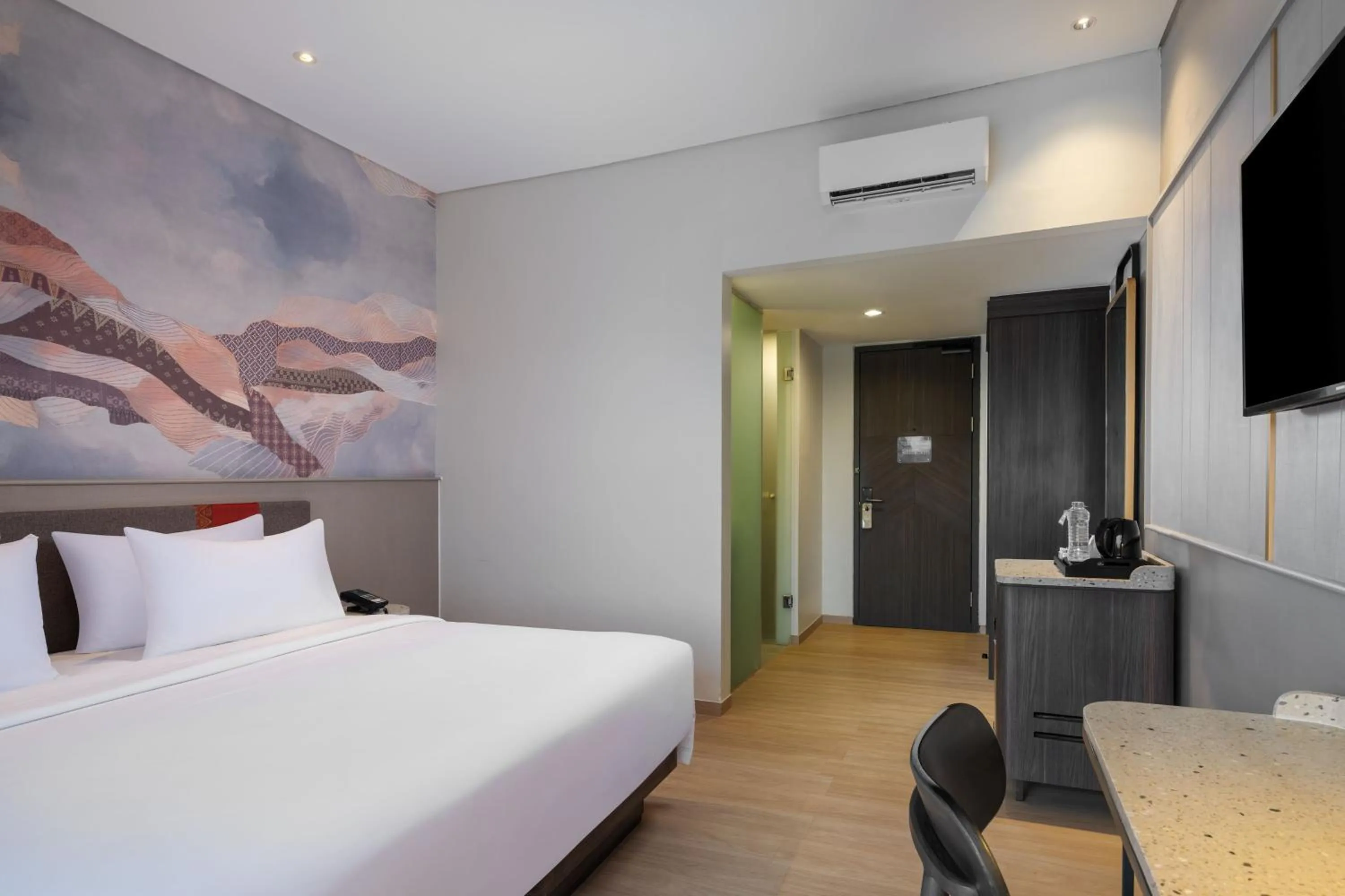 Bedroom, Bed in Hotel Santika Lahat