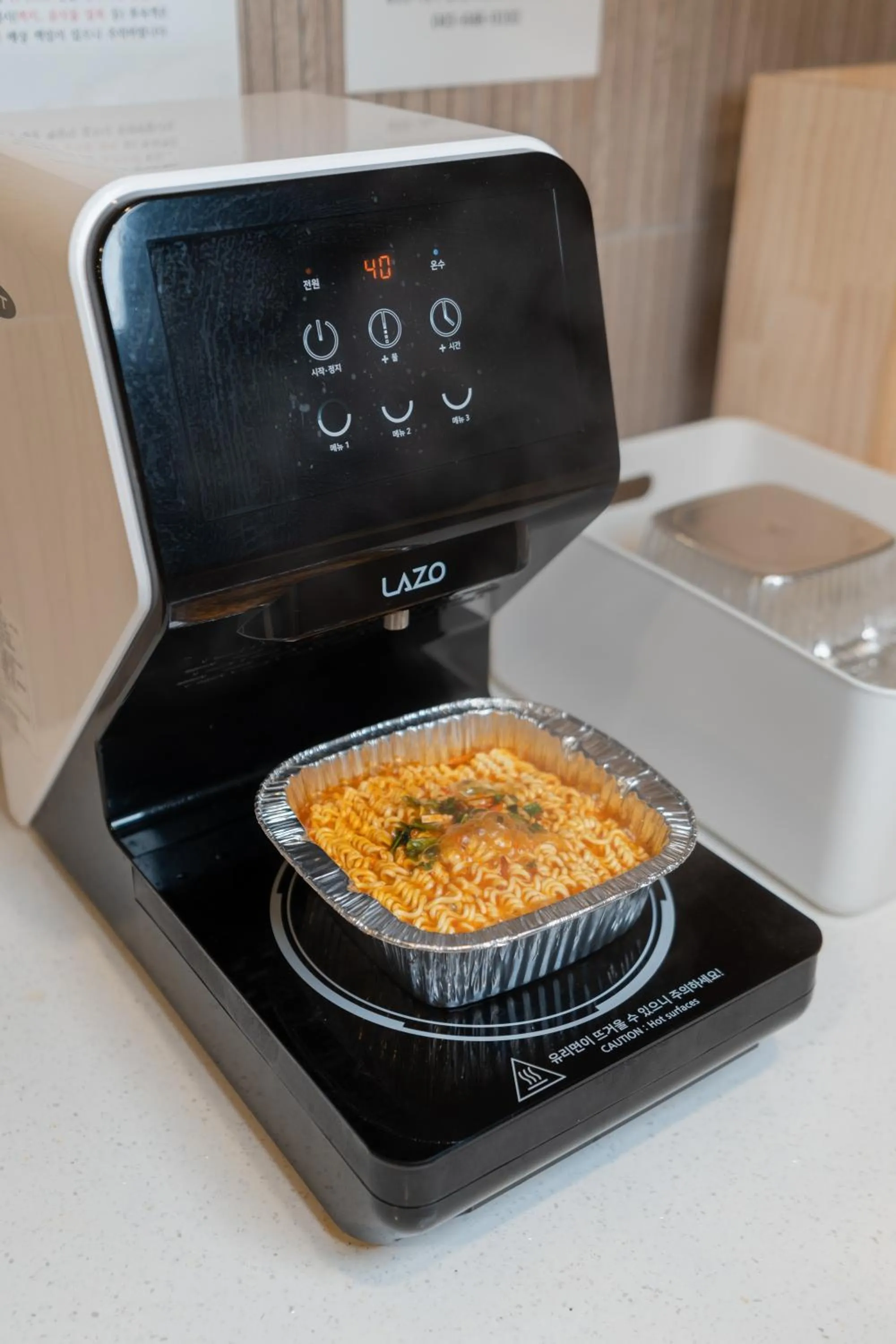 Kitchen or kitchenette in Jecheon Hound Hotel