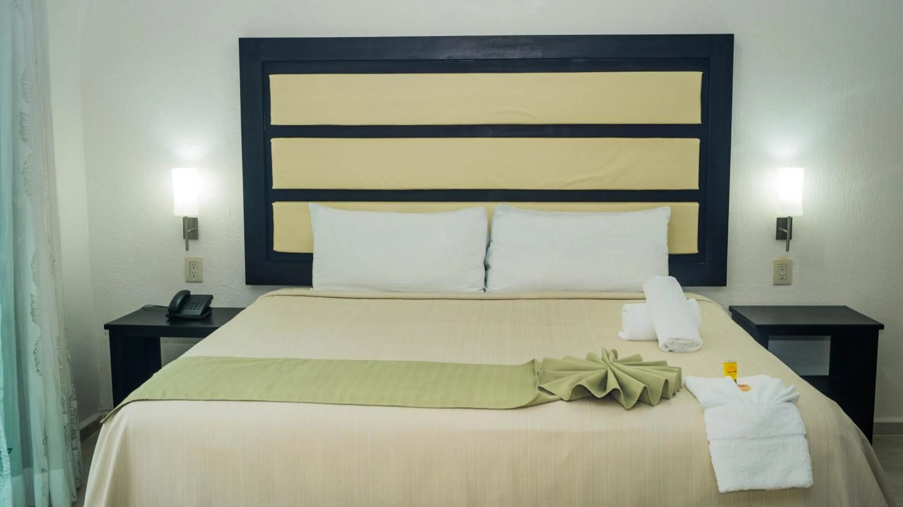 Bed in Hotel CEO Group