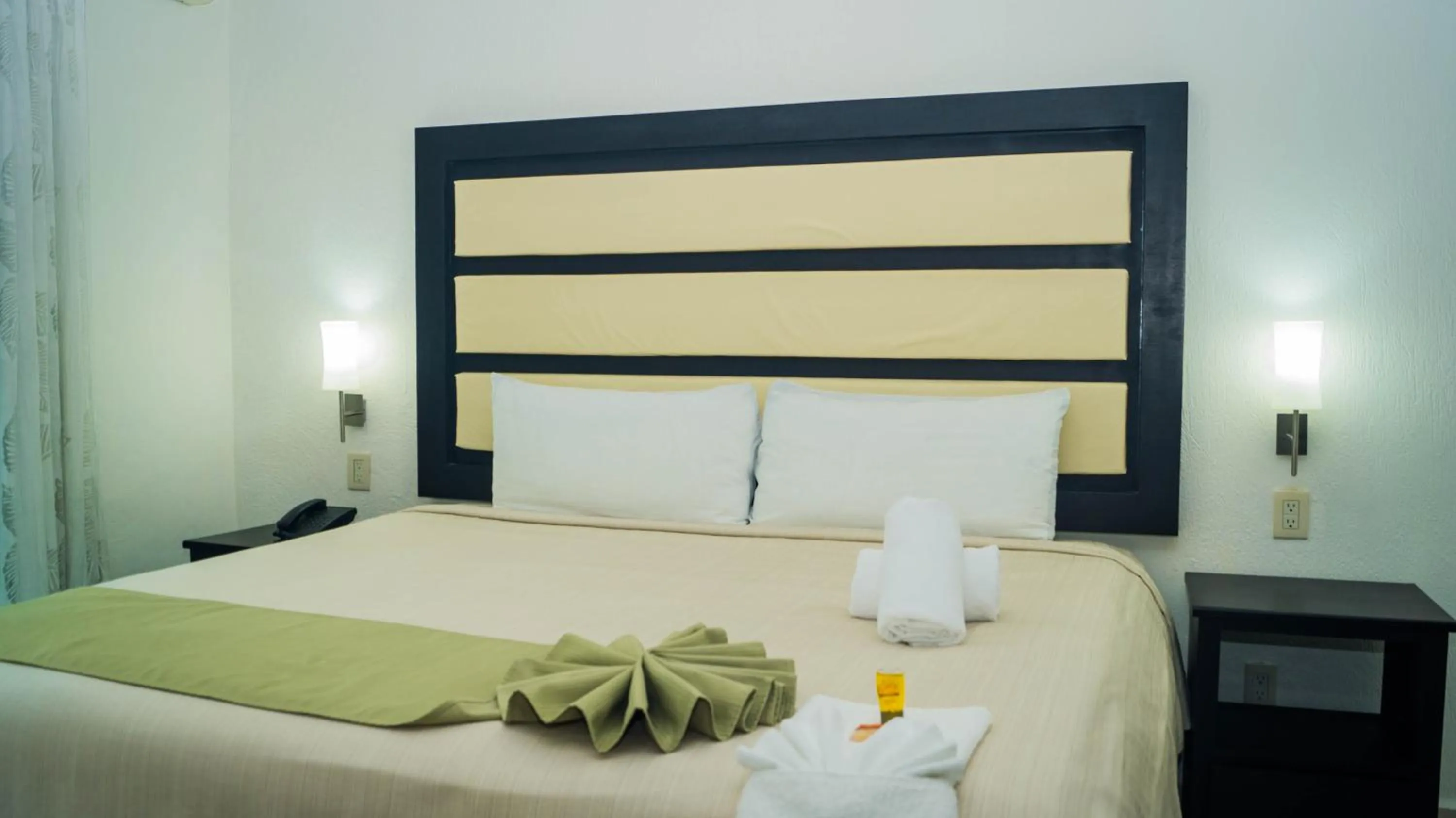 Bed in Hotel CEO Group