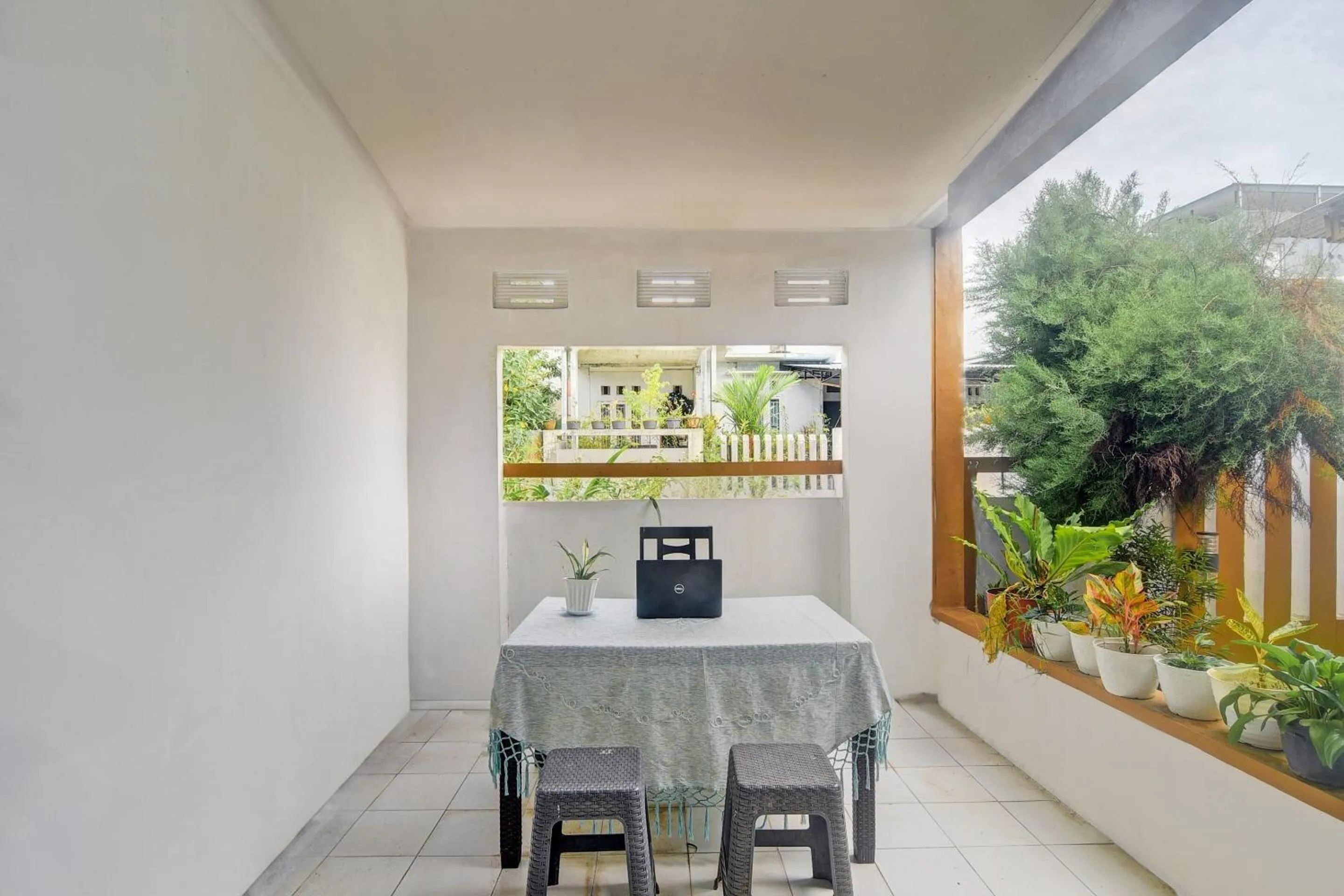 Lobby or reception in Hotel O Miracle Kost