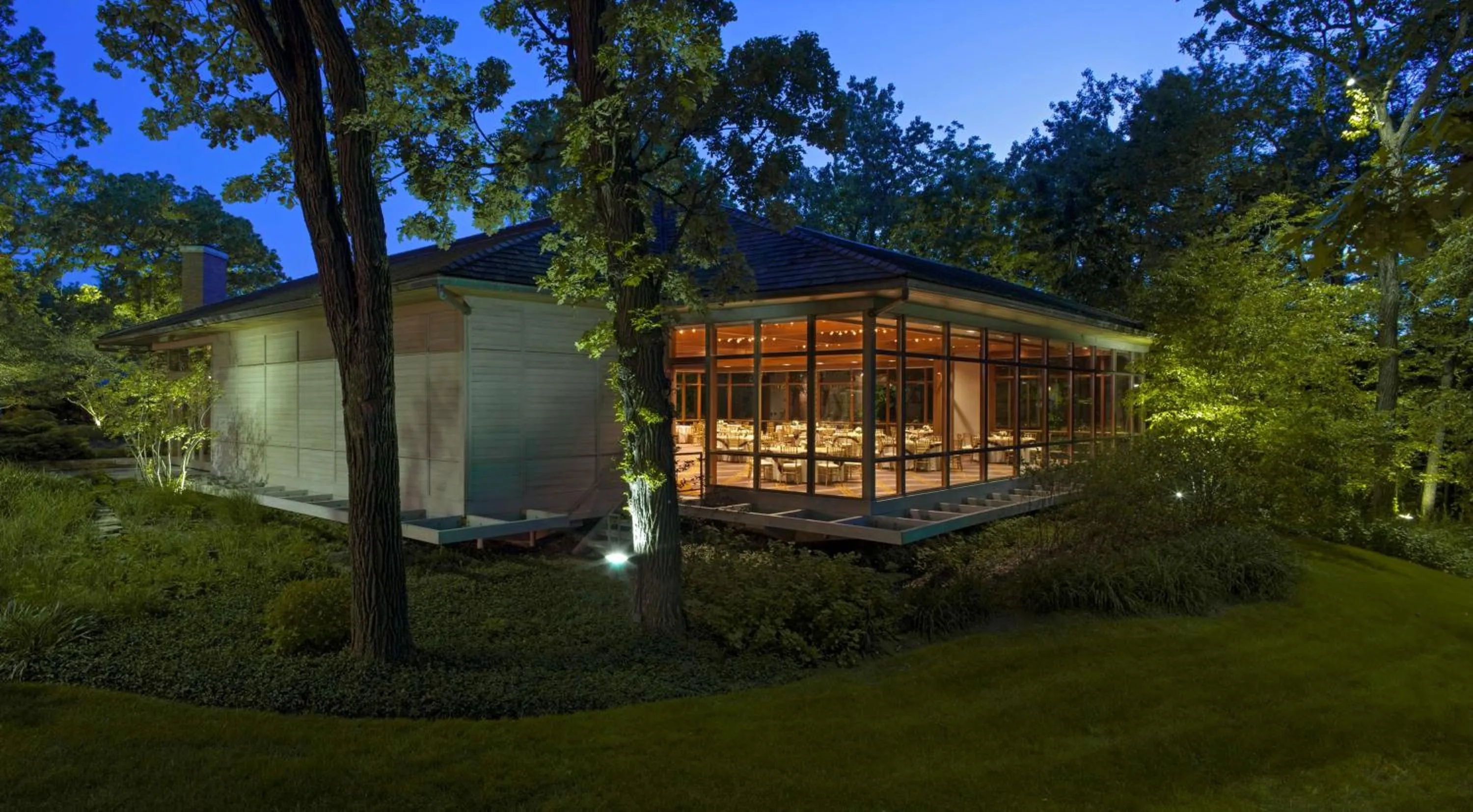 Property building in Hyatt Lodge Oak Brook Chicago