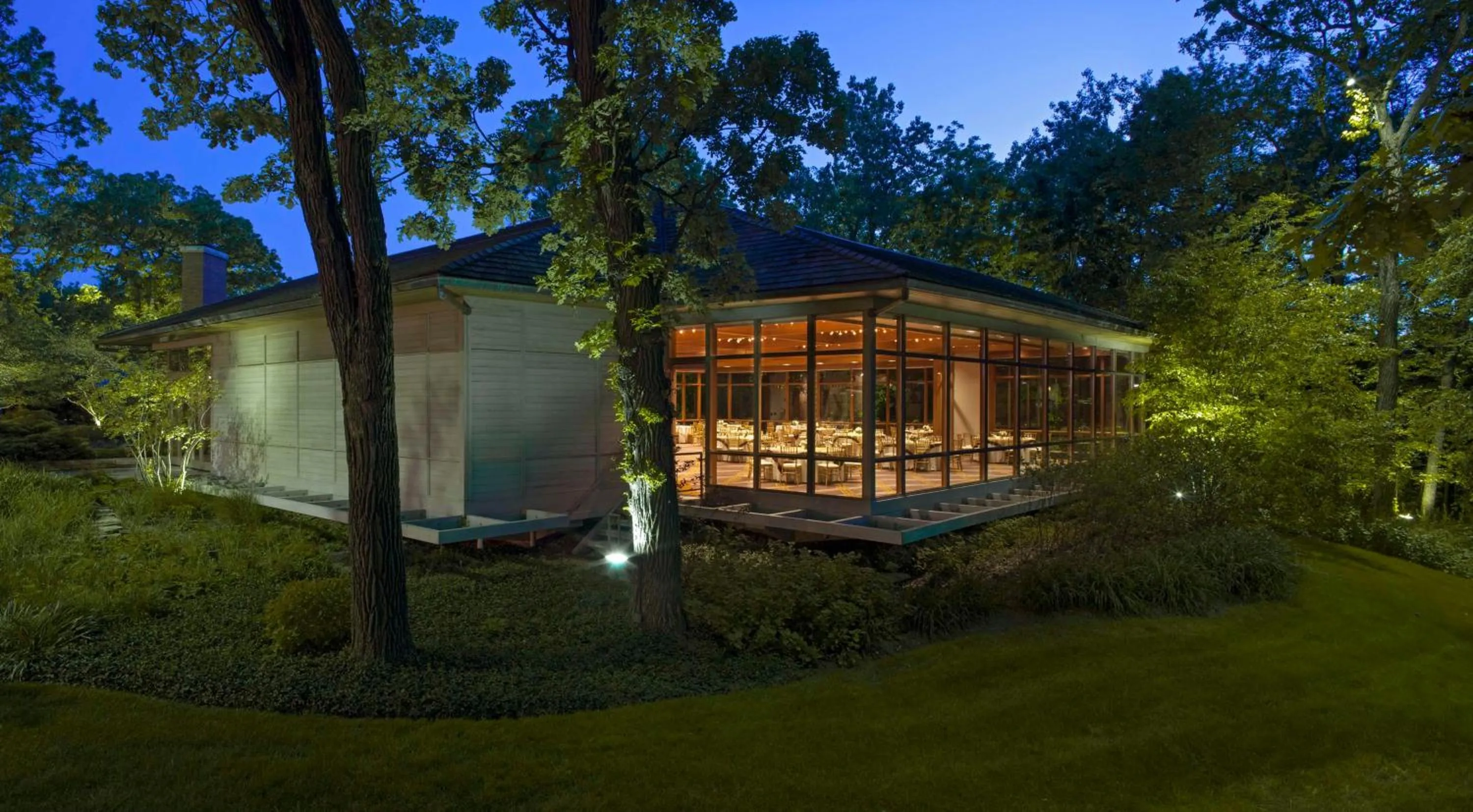 Property building in Hyatt Lodge Oak Brook Chicago