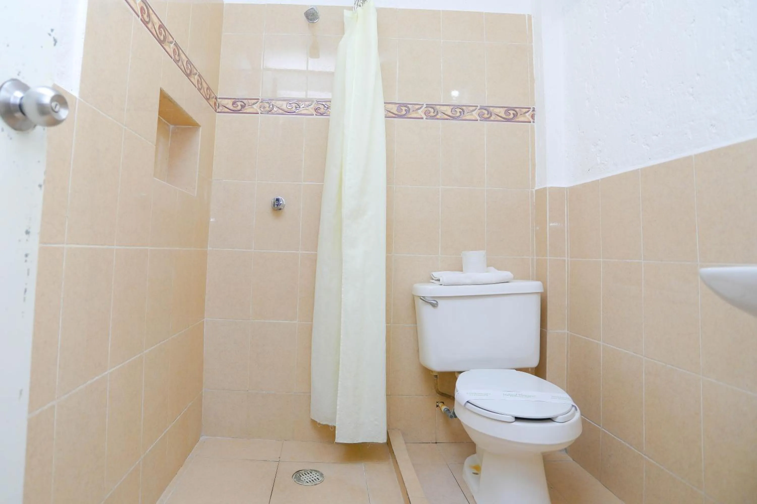 Shower in Hotel Hacienda Cancun