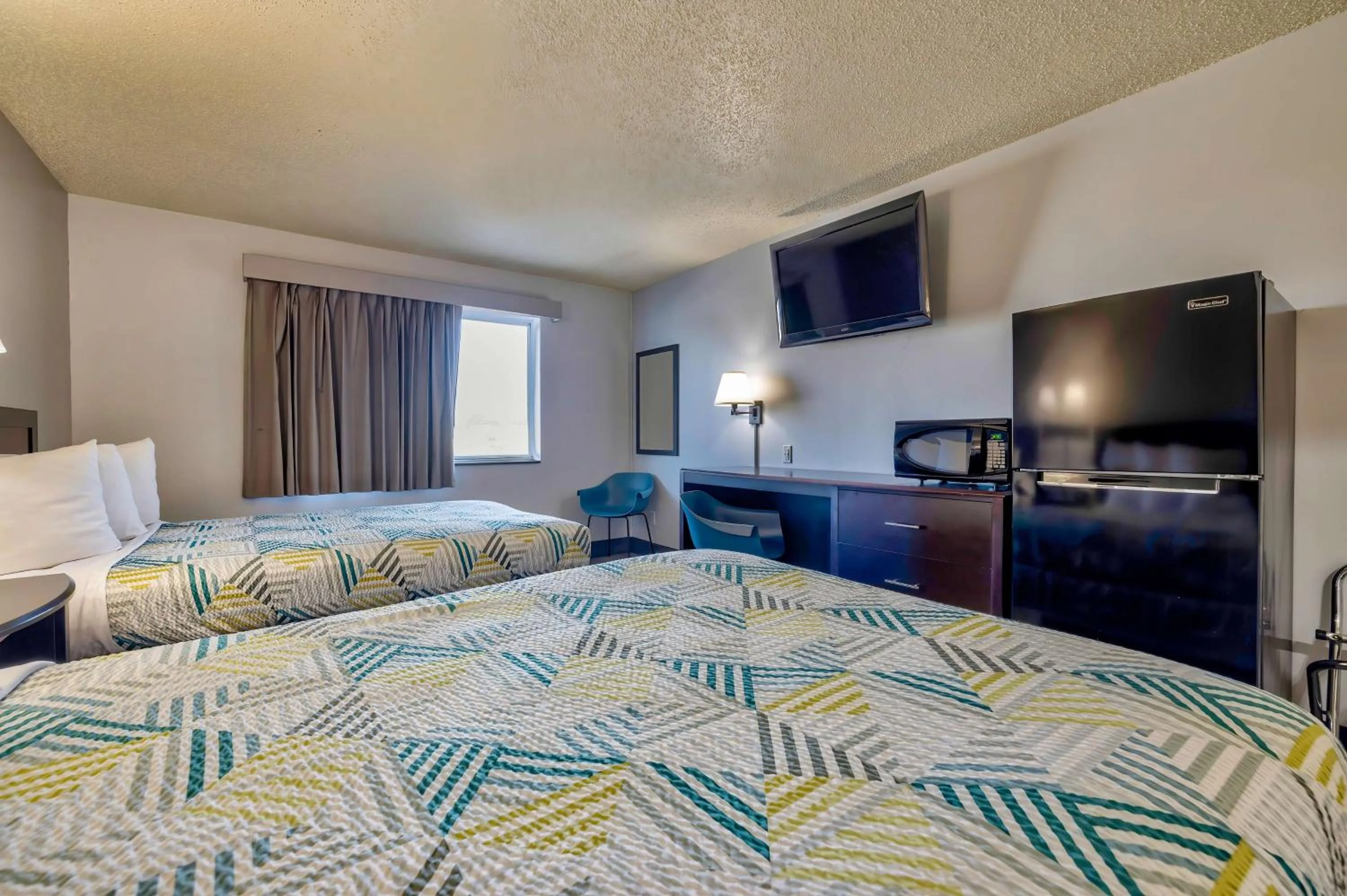 Bedroom, Bed in Motel 6 Stuart, IA