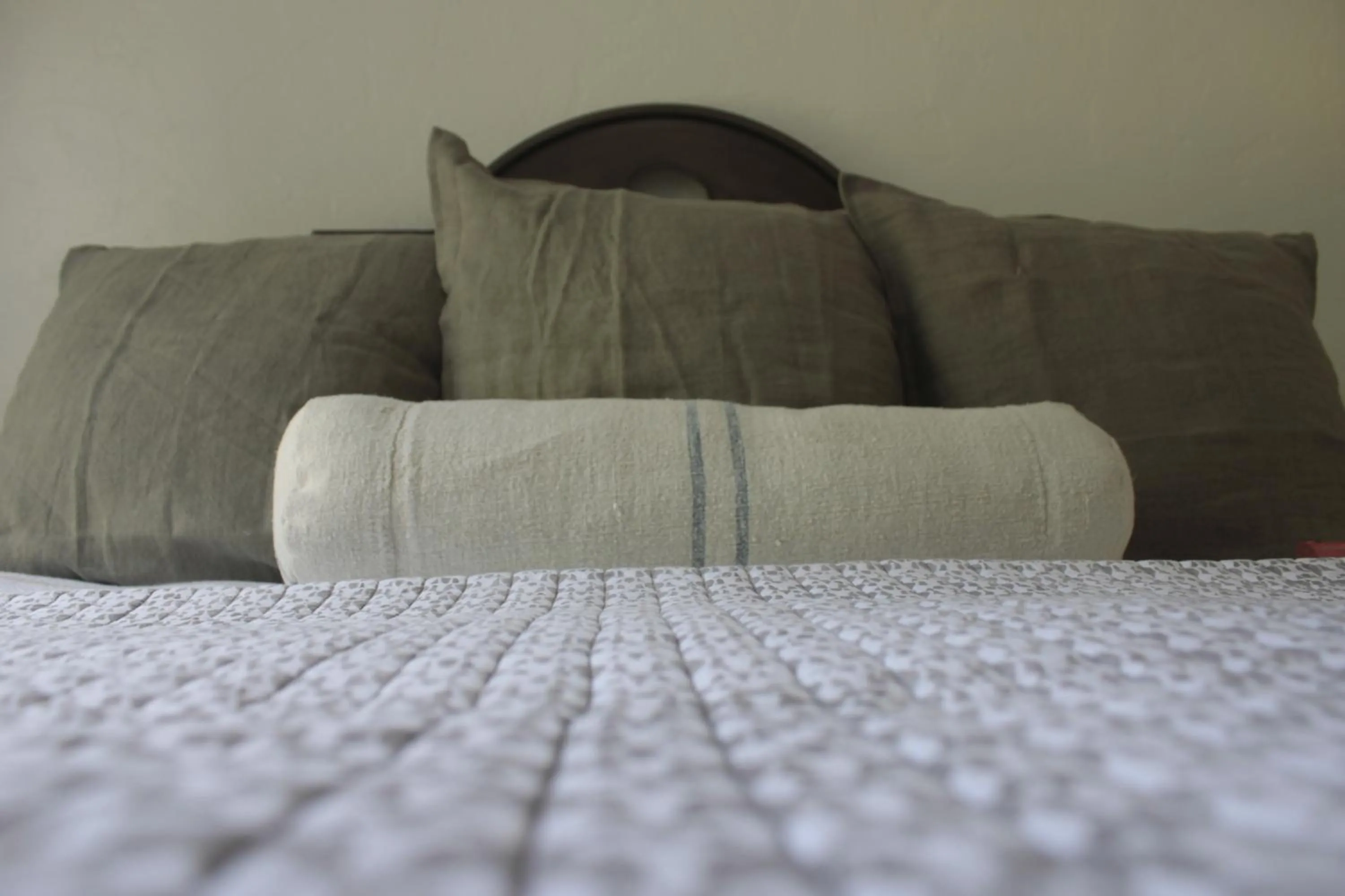 Bed in An Inn to Remember