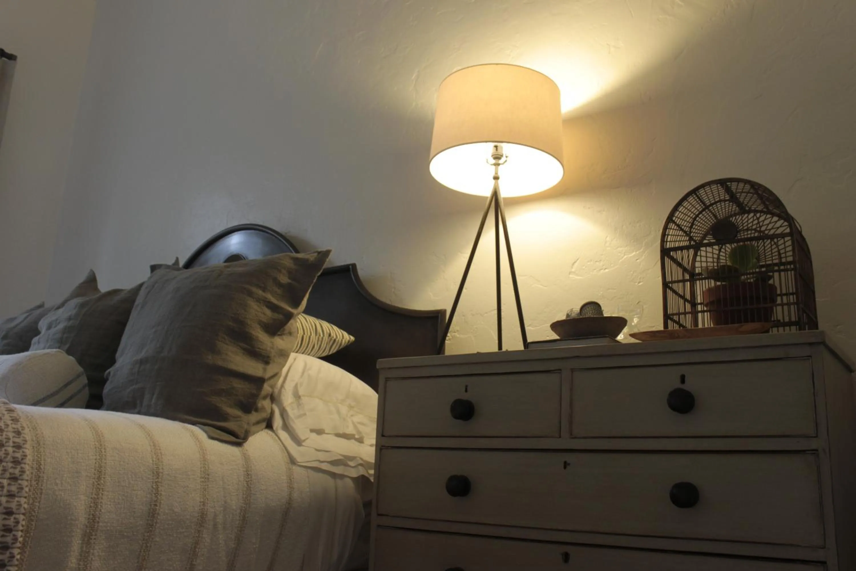 Decorative detail, Bed in An Inn to Remember