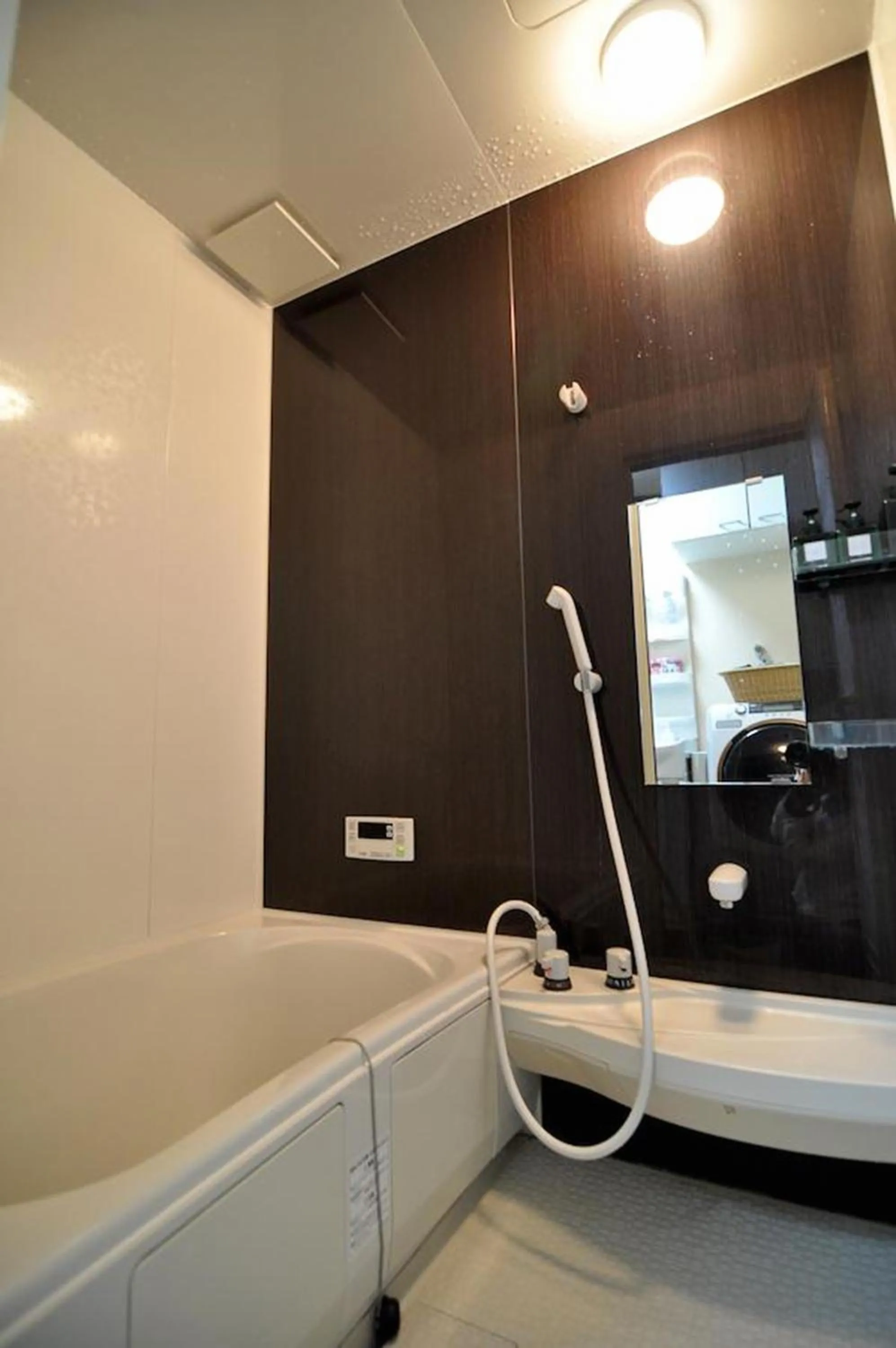 Bathroom in Maeniiya Machiya Inn