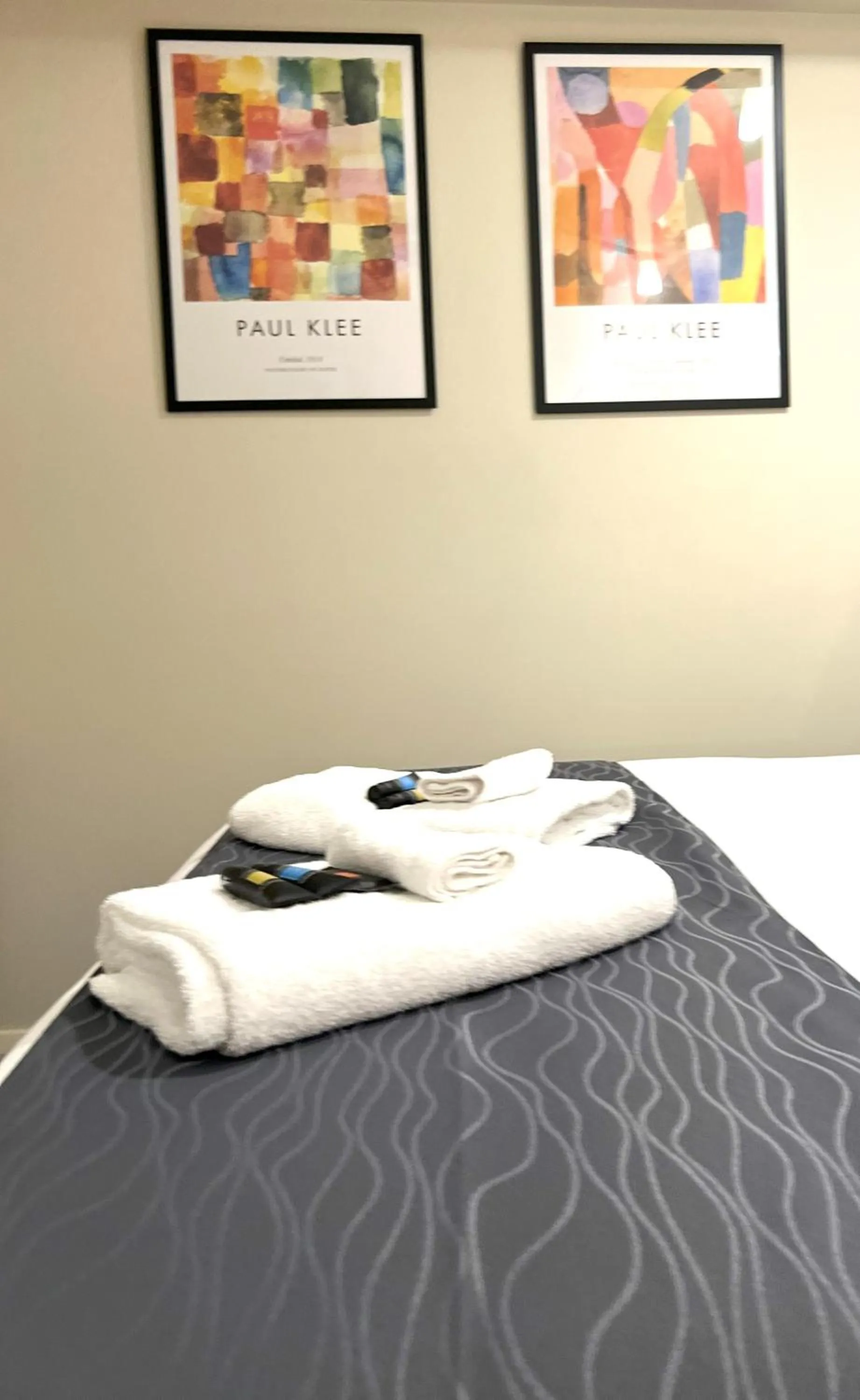 towels, Bed in Comfort Inn Serenity Bathurst