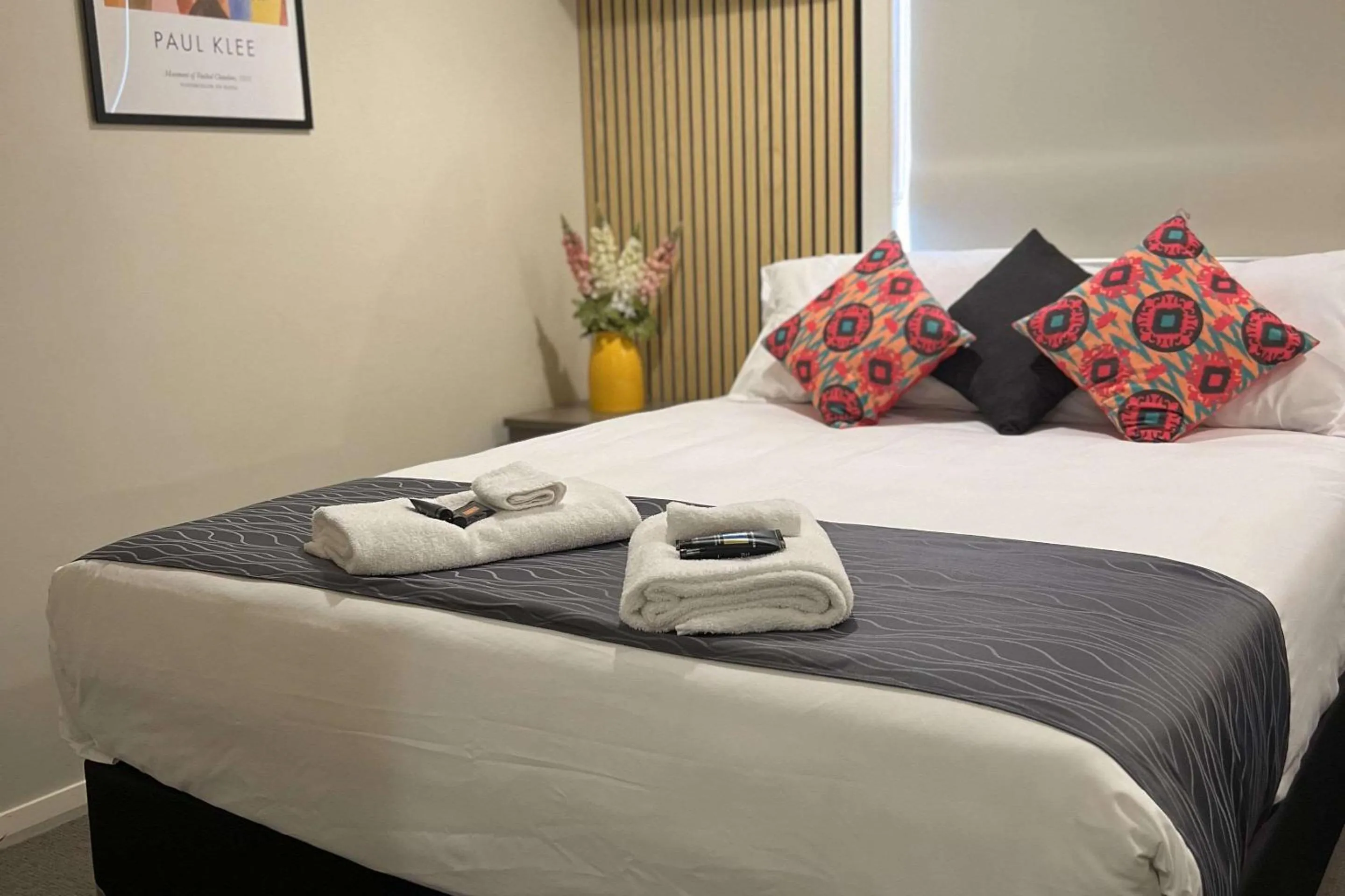 Bedroom, Bed in Comfort Inn Serenity Bathurst